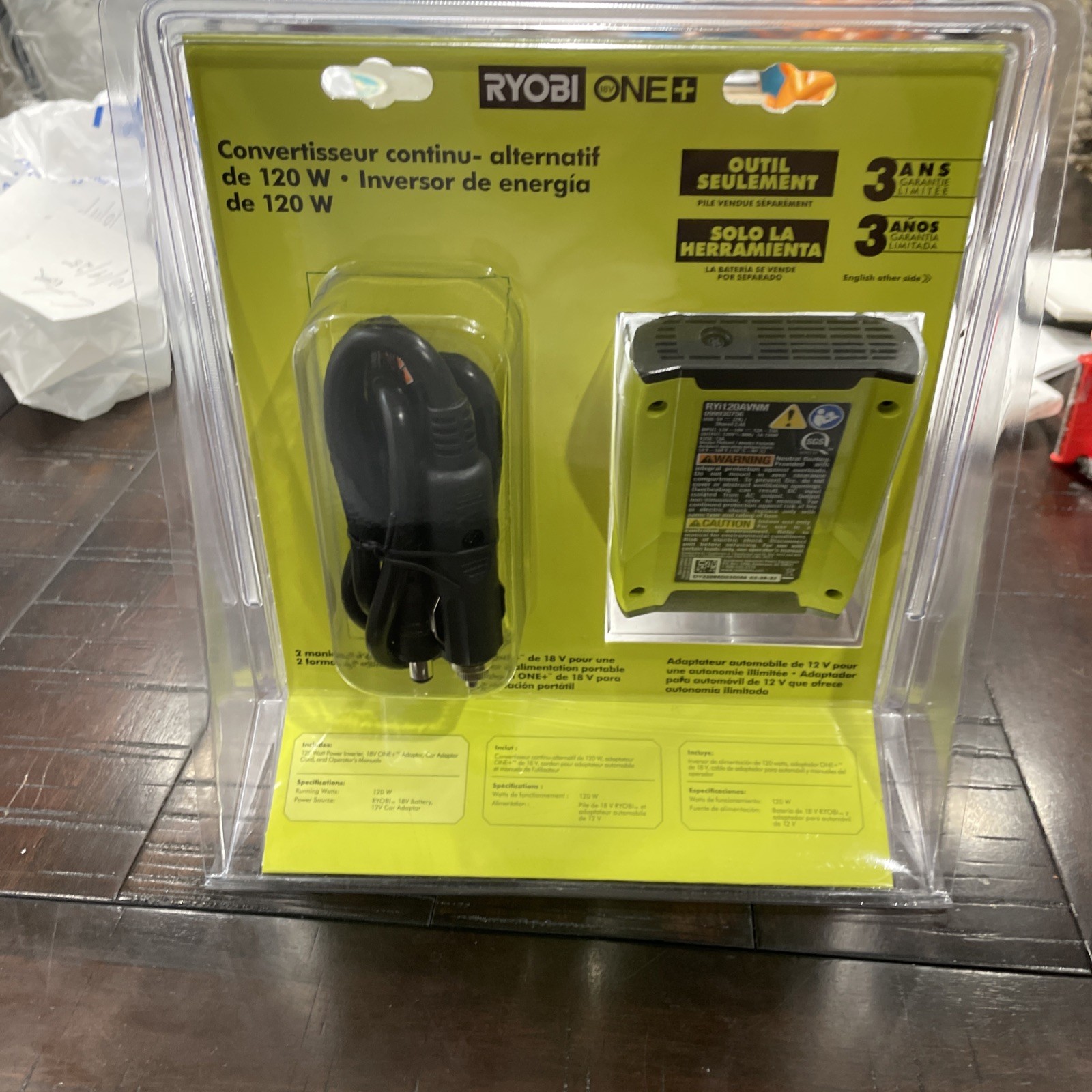 RYOBI ONE+ 18V 120-Watt 12V Automotive Power Inverter – Dual USB Ports – RYi120A