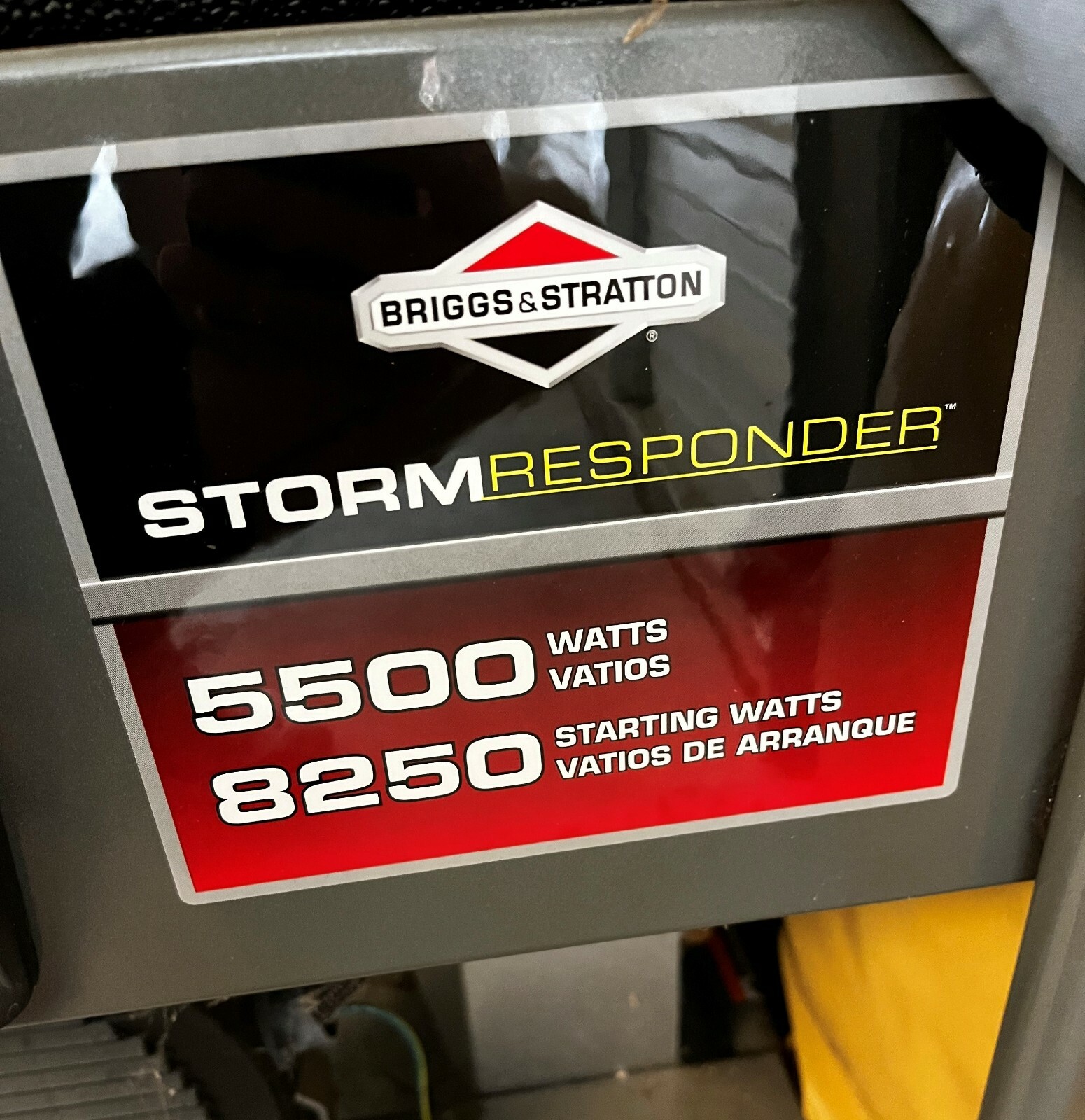 BRIGGS & STRATTON 5500 WATT STORM RESPONDER GENERATOR 8250 (EZ2003359)