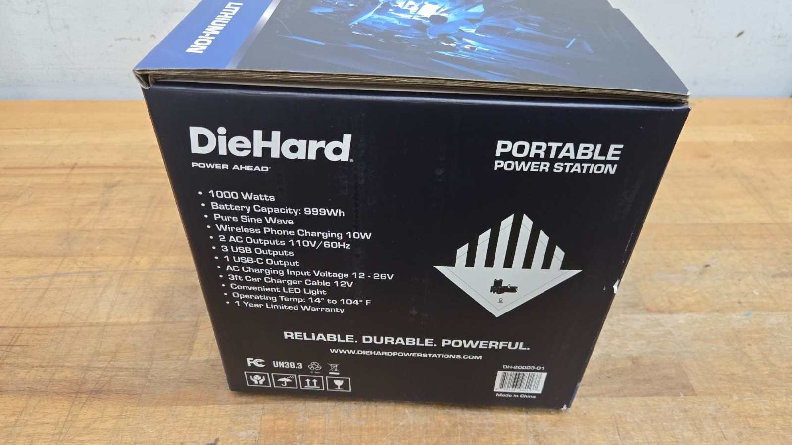 DieHard DH-20003-01, 1000W Portable Power Station Mobile Power Supply
