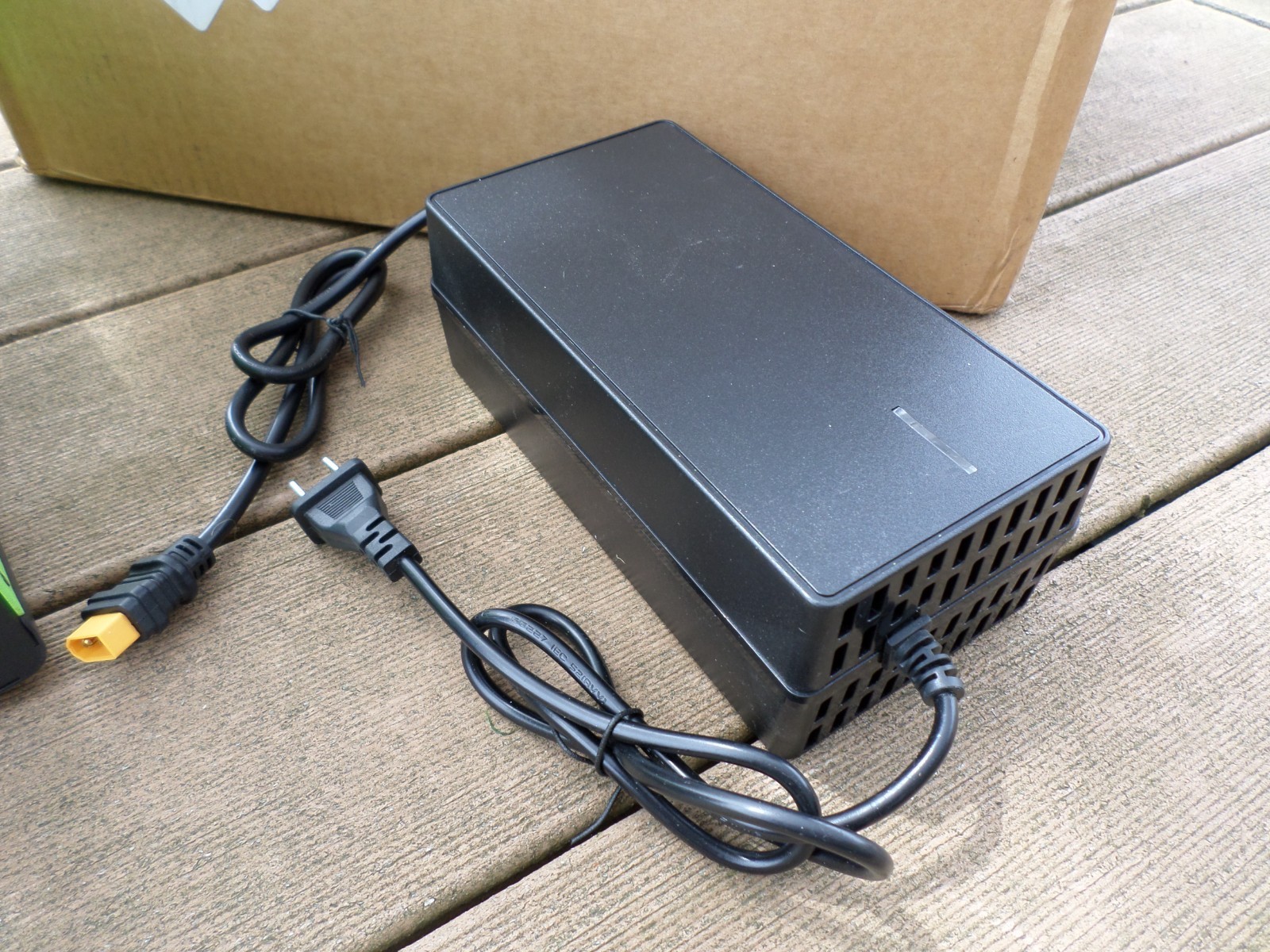 DBPower Portable Power Station 1216Wh 1200W Automotive Grade LiFePO4 Battery NEW