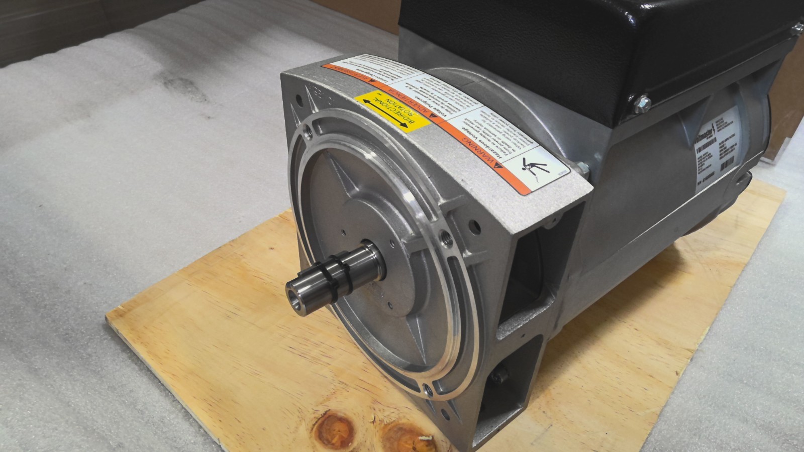 MECC ALTE/VOLTMASTER ALT. 9500 watts RPM 3600 RATED AMPS 79.2 2/39.5(CO3D1)