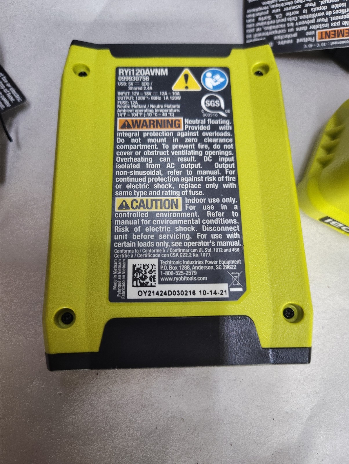 RYOBI 18V 120-Watt 12V Automotive Power Inverter W/ Dual USB Ports RYi120avnm