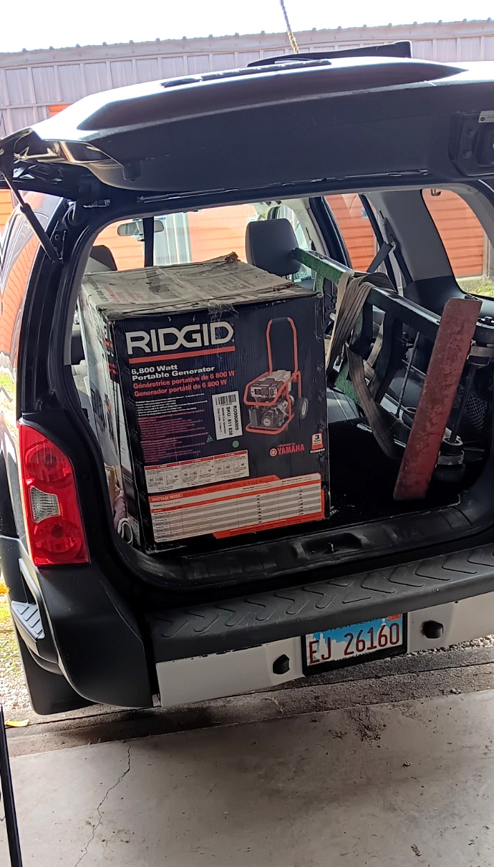 RIDGID 6,800 Watt Portable Generator. Yamaha Engine 12HR Run – local pickup only