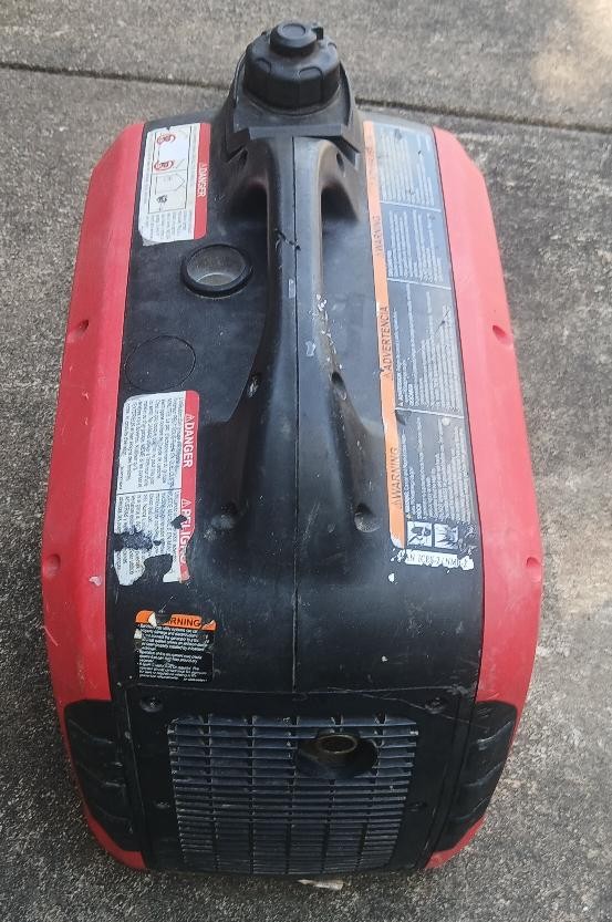 MI-T-M CORPORATION 2000 WATT GENERATOR, GEN-2000-IMM0, 120V, 1.1 GAL (TDY027852)