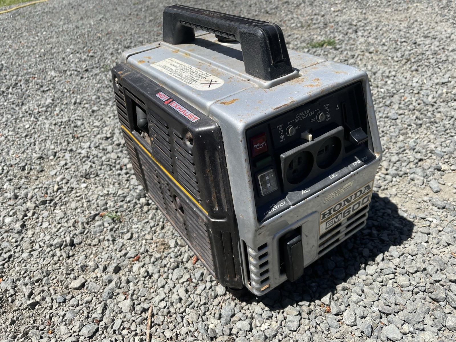 Honda EM600 EM 600 Generator Runs Great Japan Big Red 3 Wheeler Vintage Clean!