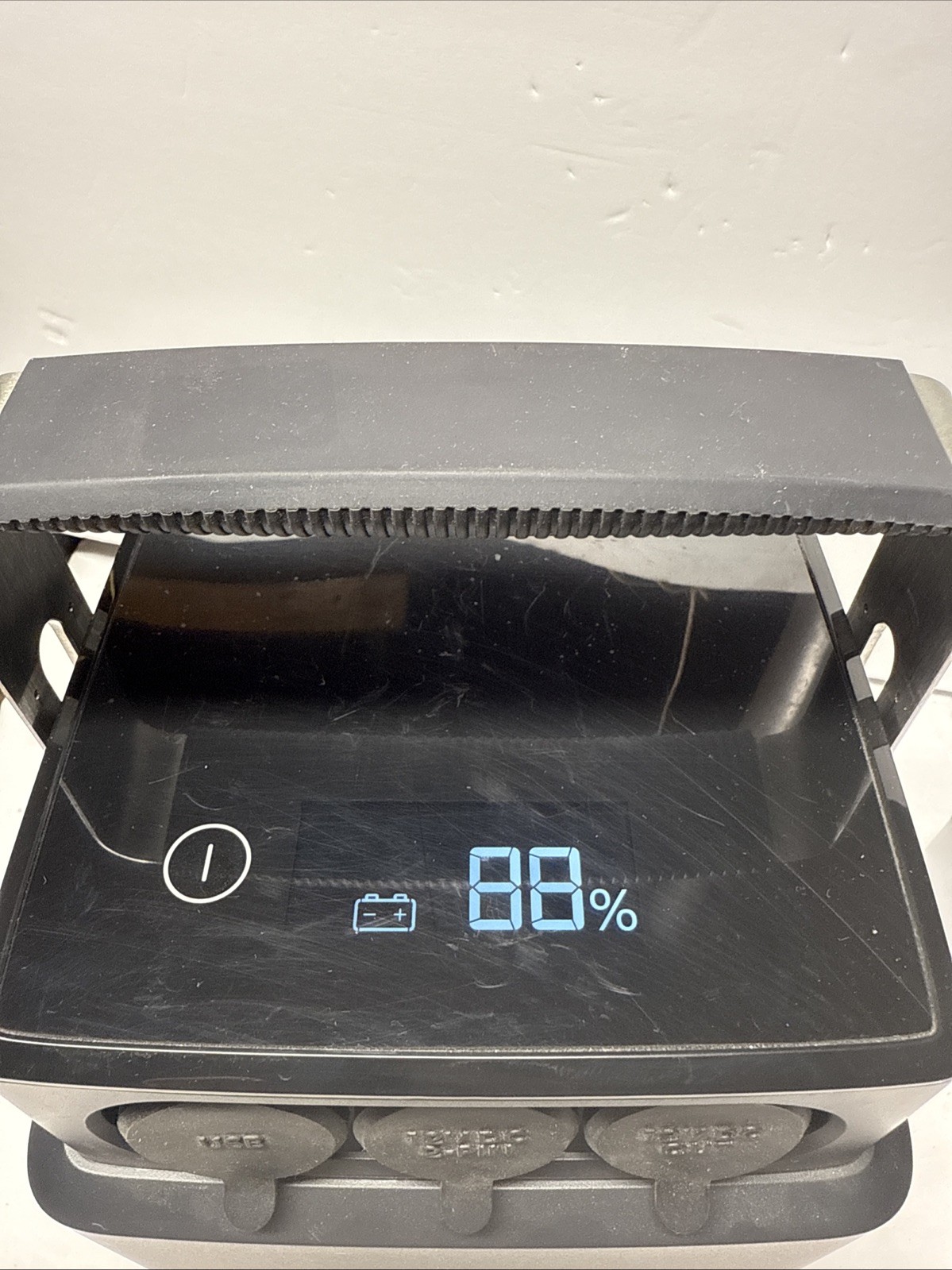 Dometic PLB-40 Chargeable Portable Lithium Battery Pack 40Ah 12V LCD Display