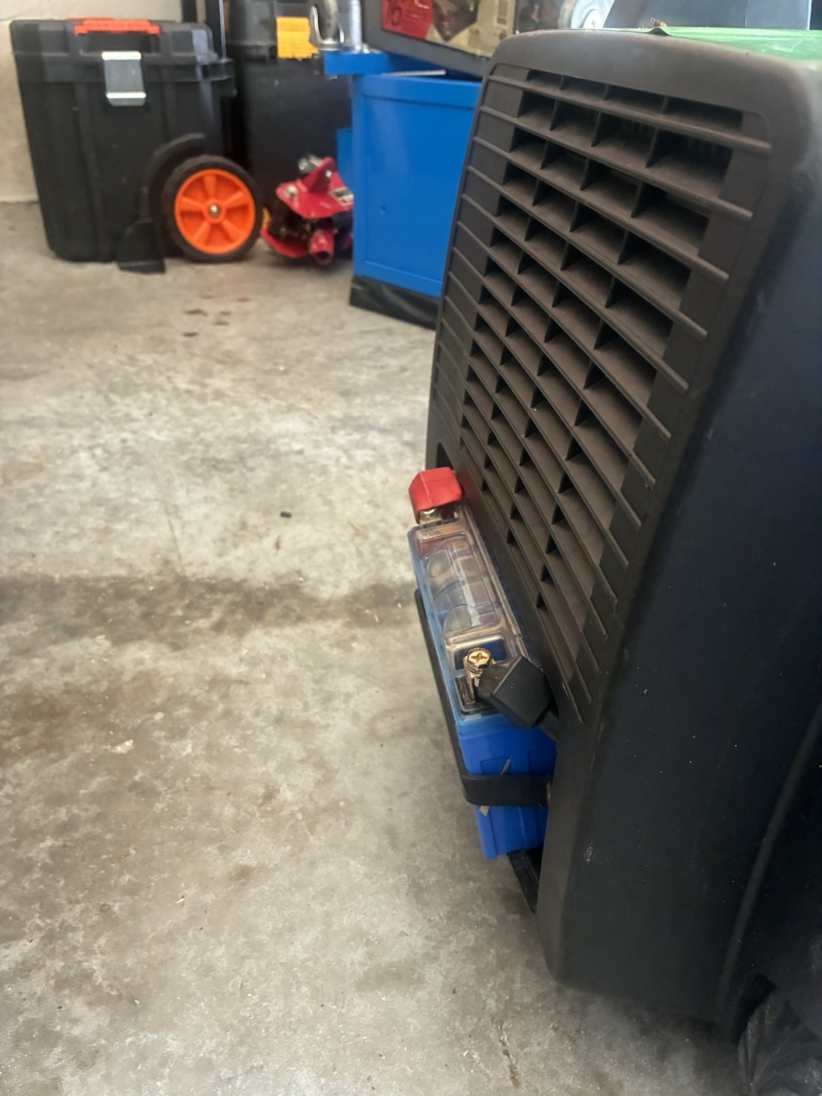 Used/Reliable Champion 100263 3400Watt Dual Fuel Inverter Generator