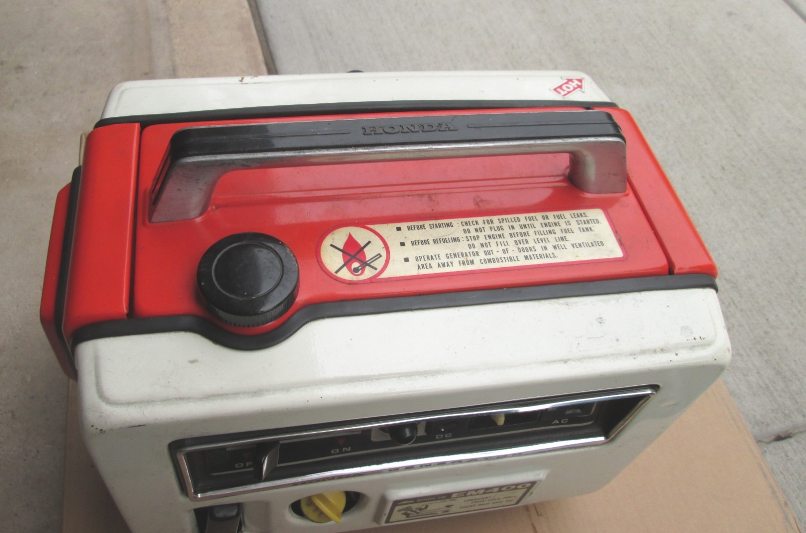 Vintage Honda EM400 portable generator Works Read Description good condition