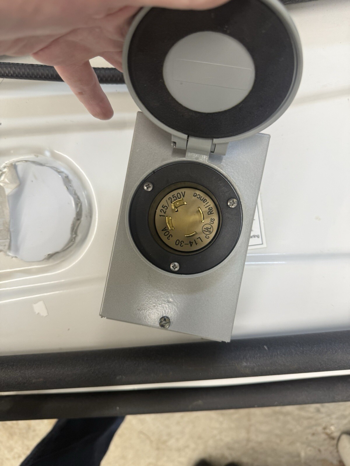 North Star 8000 240/120 30 Amp Generator