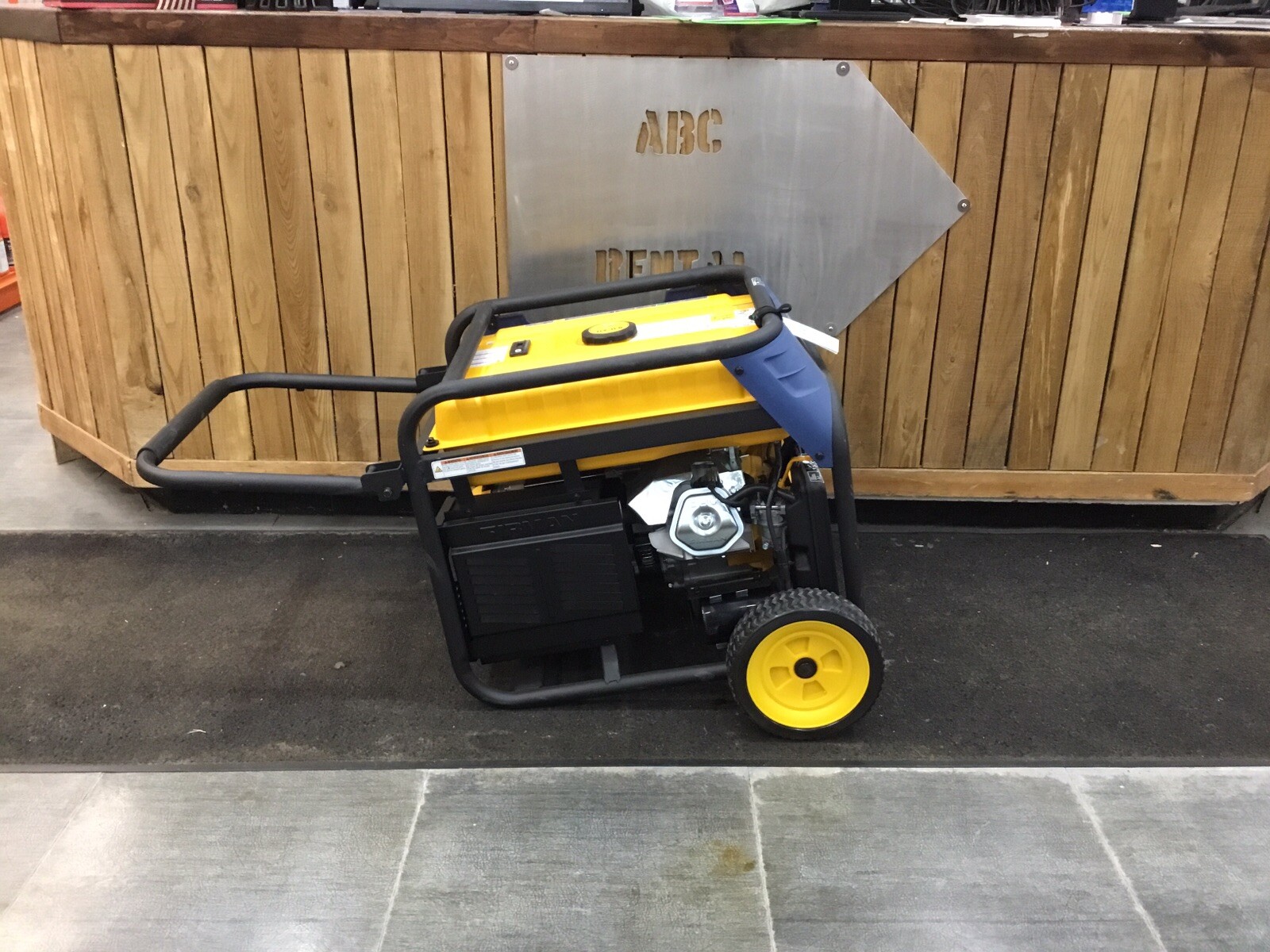 FIRMAN Tri Fuel 8000W Portable Generator Electric Start 120/240V with CO ALERT