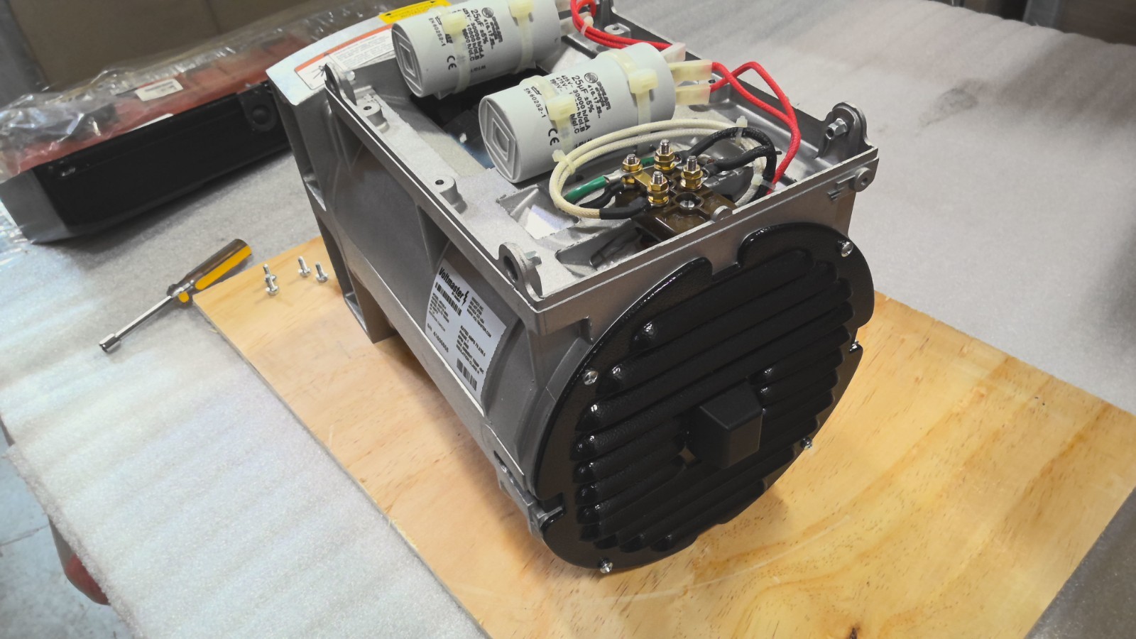 MECC ALTE/VOLTMASTER ALT. 9500 watts RPM 3600 RATED AMPS 79.2 2/39.5(CO3D1)