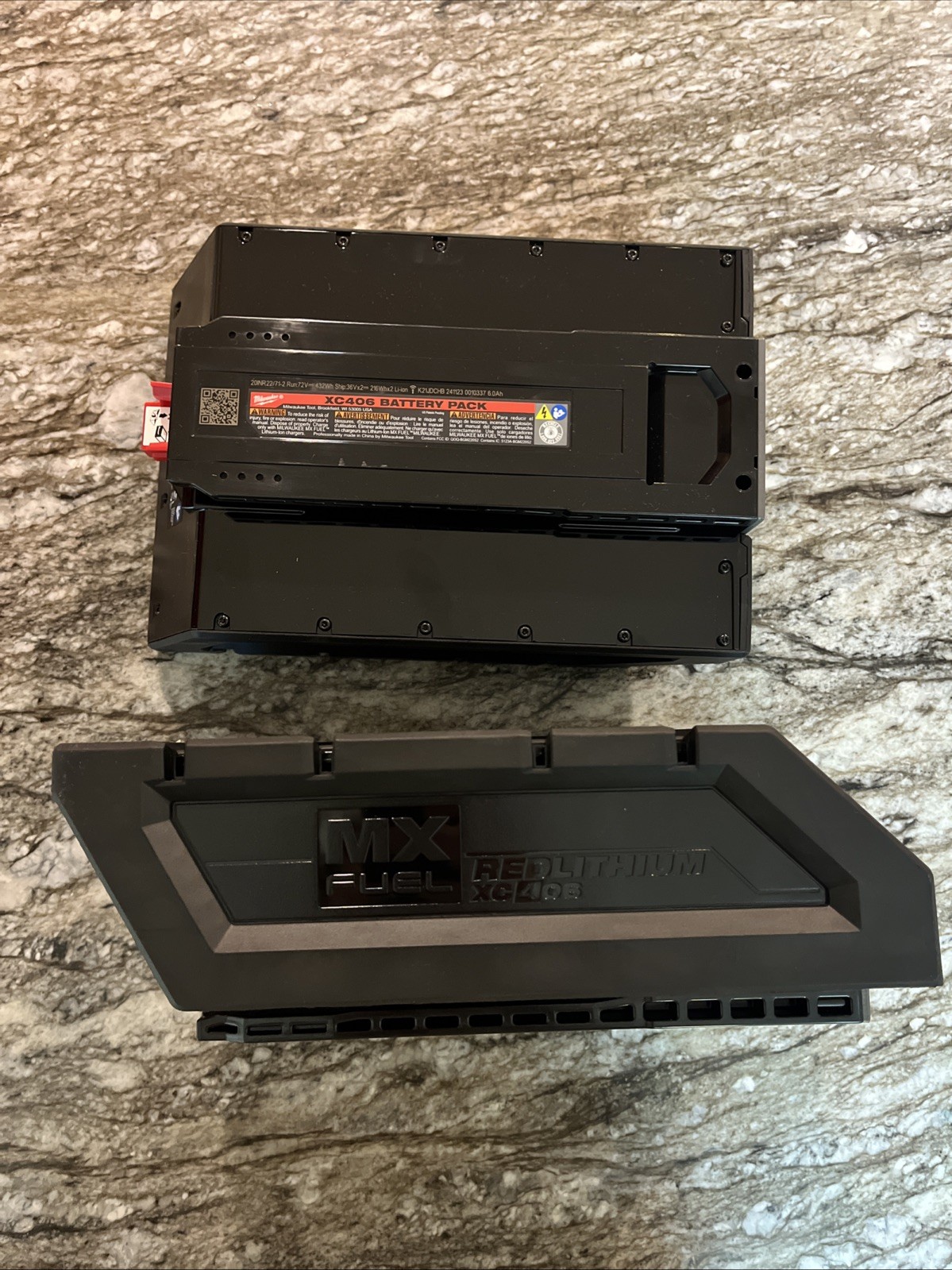 Milwaukee MX FUEL 3600W/1800W Power Supply (MXF002-2XC)
