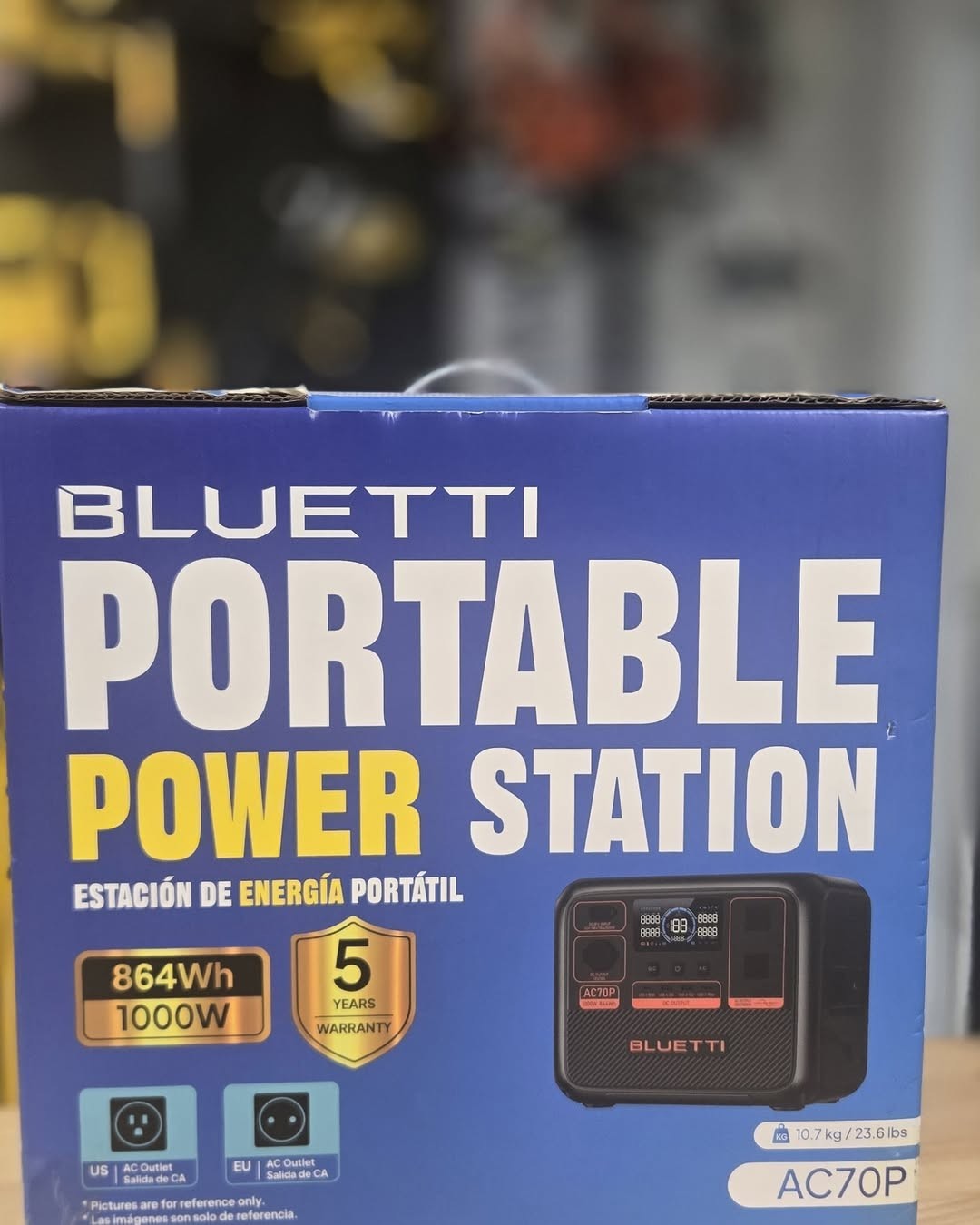 Bluetti AC70P Portable Power Generator 1000W 864Wh Black 10.7 kg / 23.6 lbs