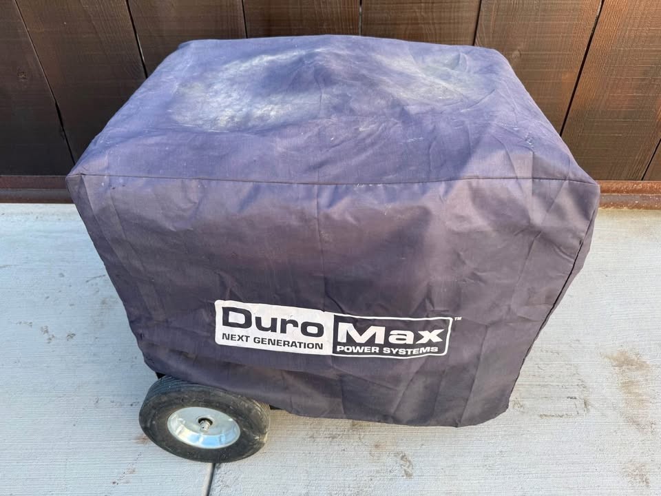 2016 DuroMax XP12000EH Dual Fuel Generator 12,000 Watt Gas Propane