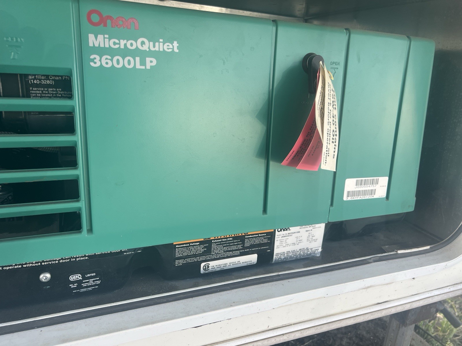 Onan Electric Gen Set Power Generator 4.0 BF 3CR/16000B 120V Green Metal