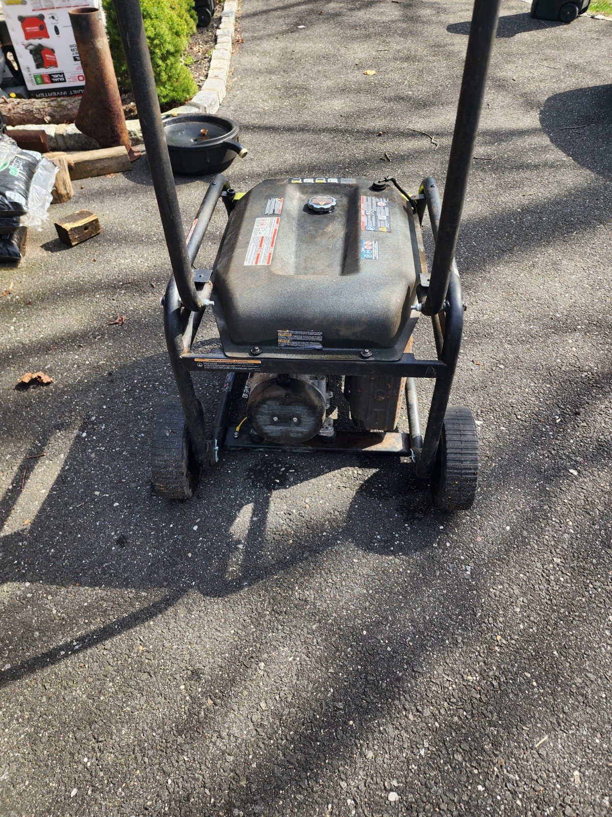RYOBi 6875 Gas Generator