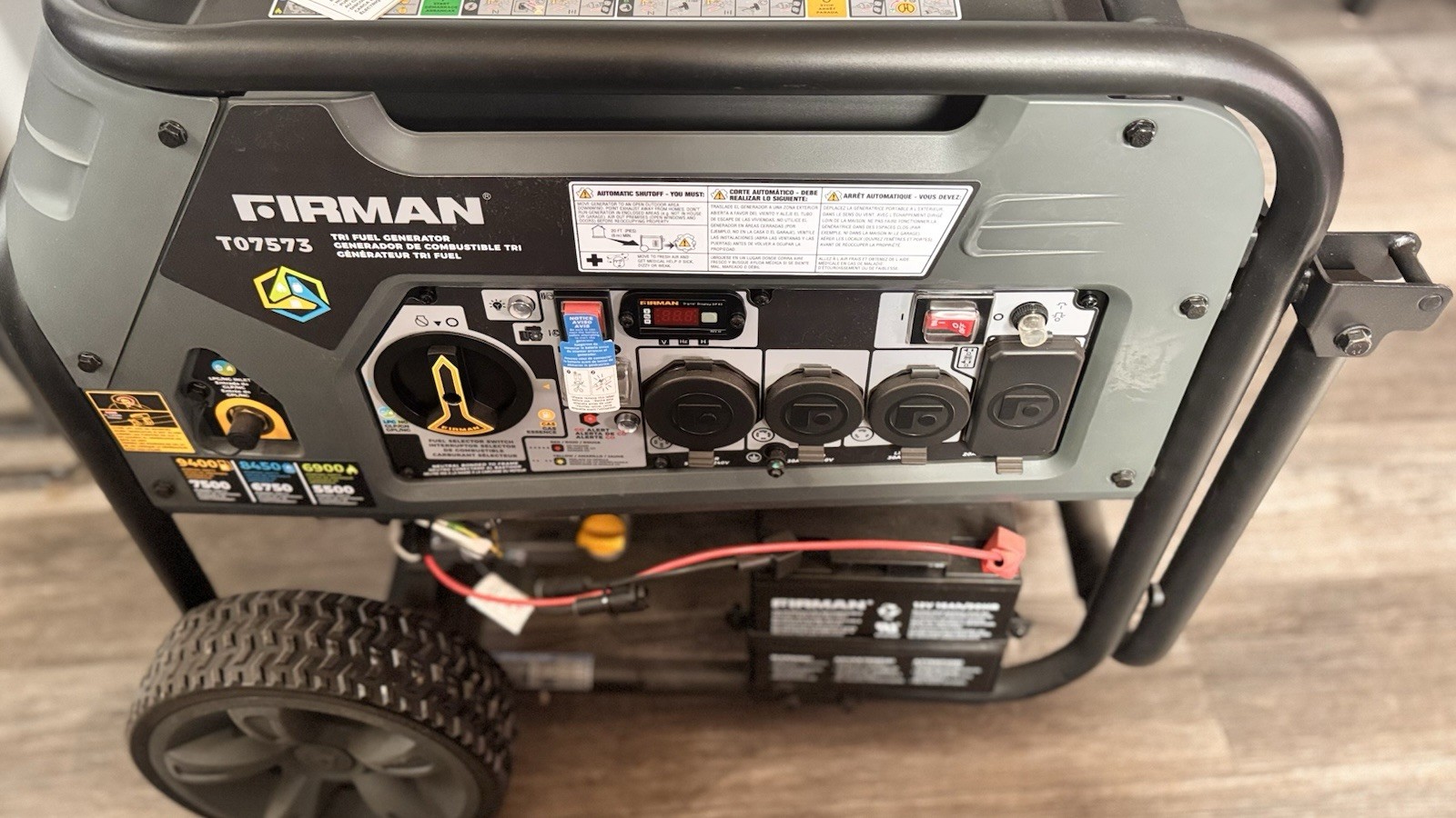 FIRMAN T07573 Tri Fuel Portable Generator 7500W 8.0 Gal Electric Start Black