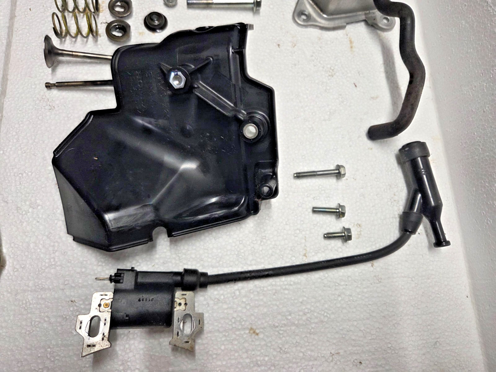 COMPLETE AS IS HONDA EU3000i GENERATOR GX160 ENGINE CRANKCASE CYLINDER & PARTS