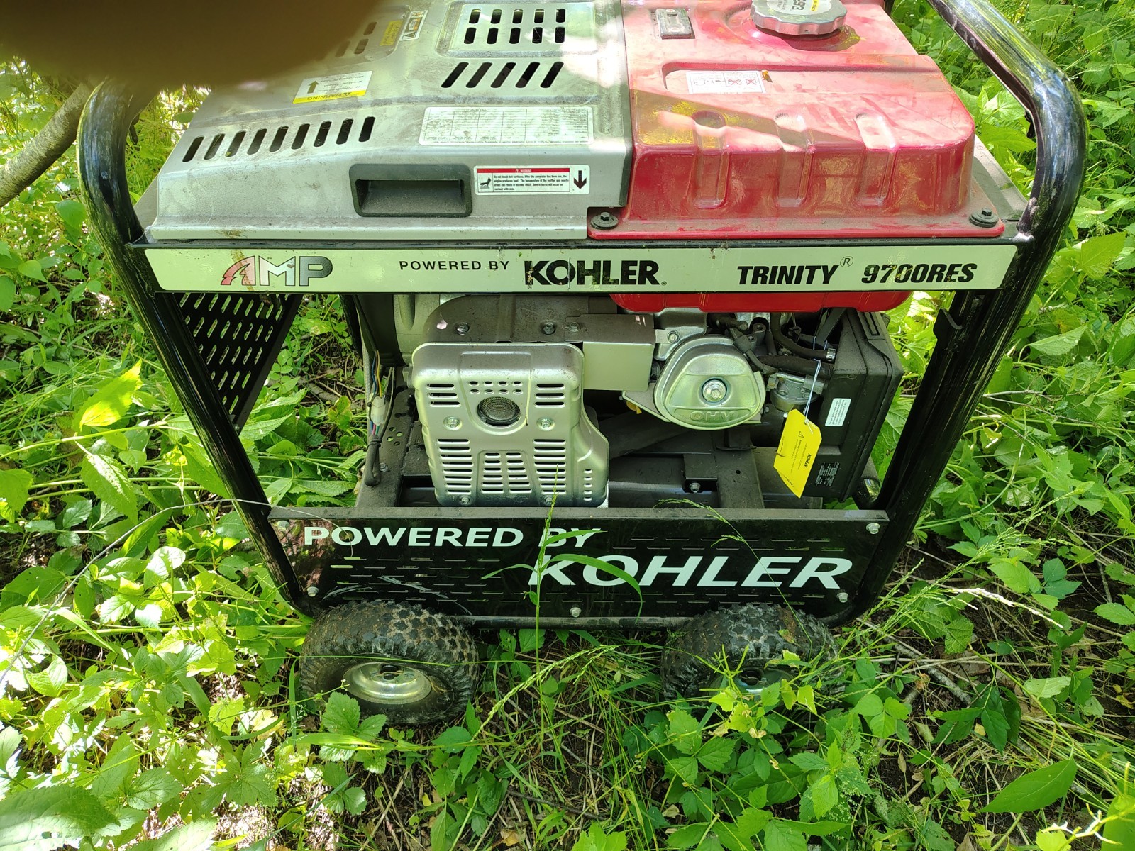 AMP Trinity 9700RES 9.0kW Gasoline Portable Generator 120V Red/Black