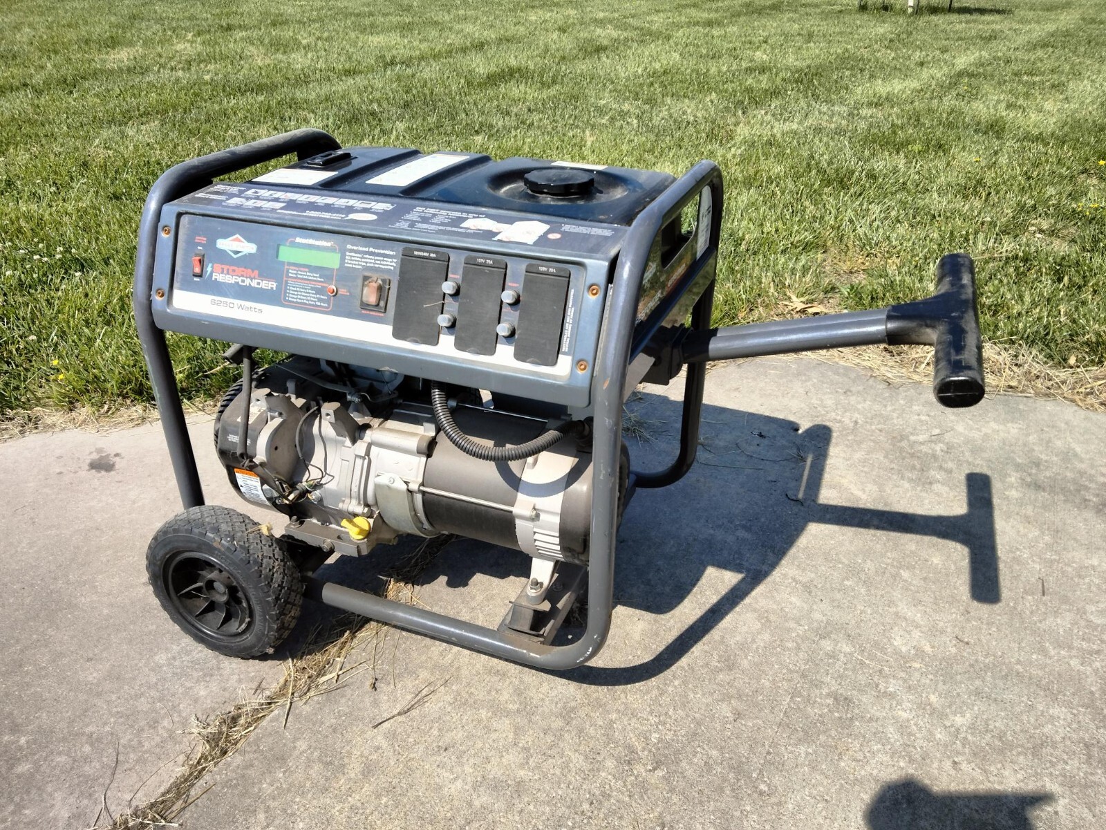 6250 watt Briggs and Stratton generator