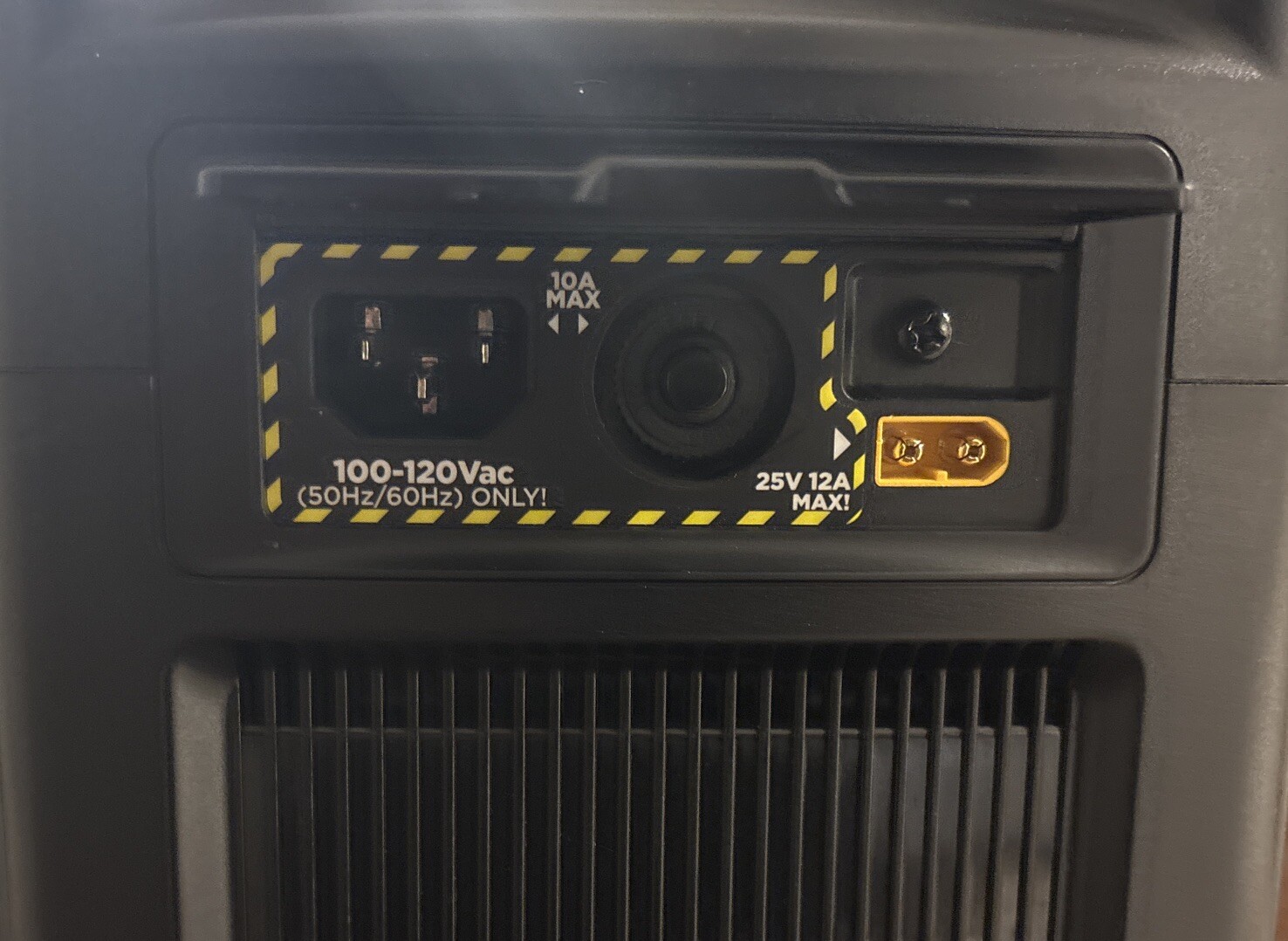 EcoFlow – RIVER Pro Portable Power Station EF4 PRO 720wh 600W 120V