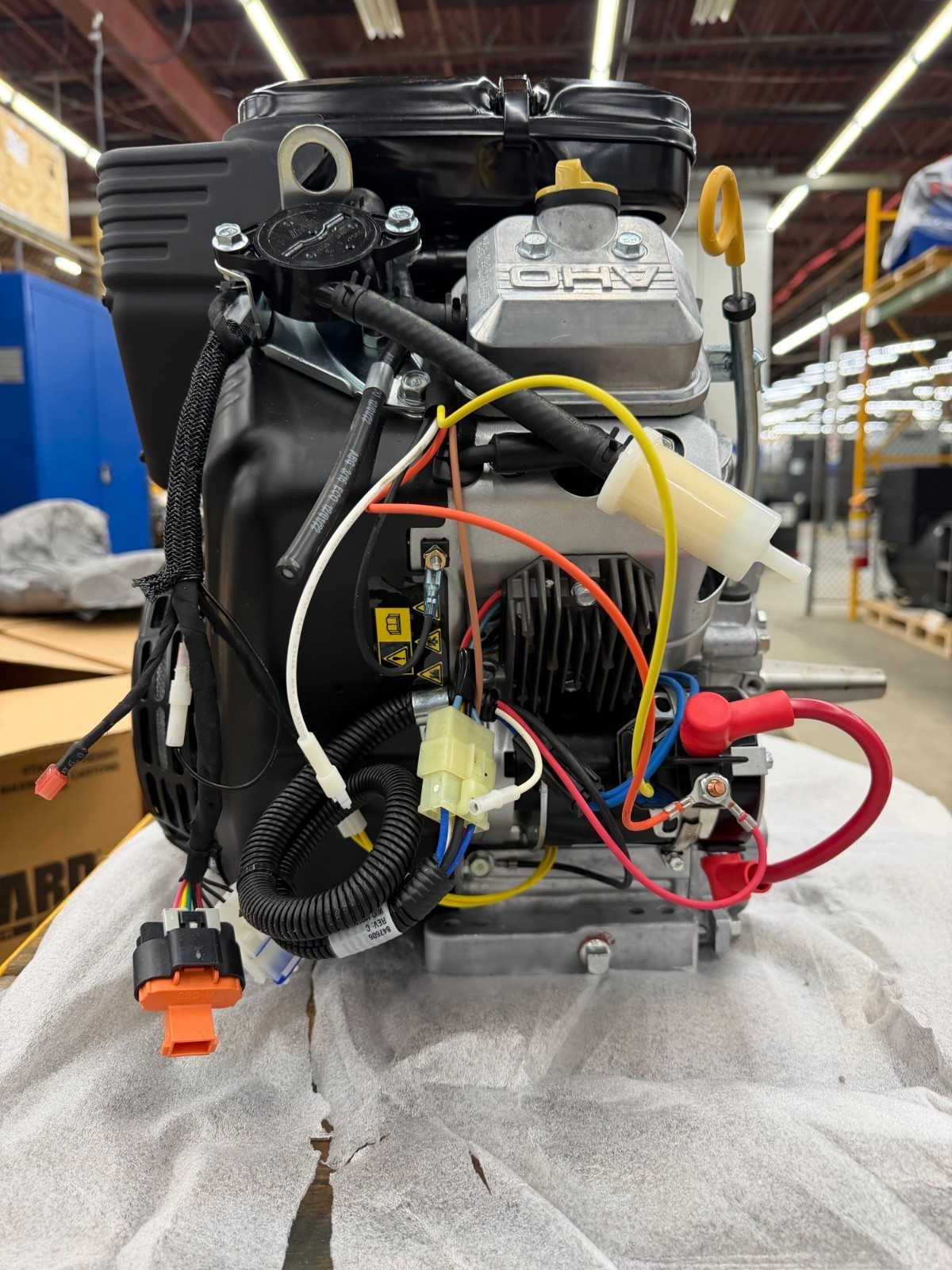Briggs and Stratton 23 EFI Engine with a tapered shaft