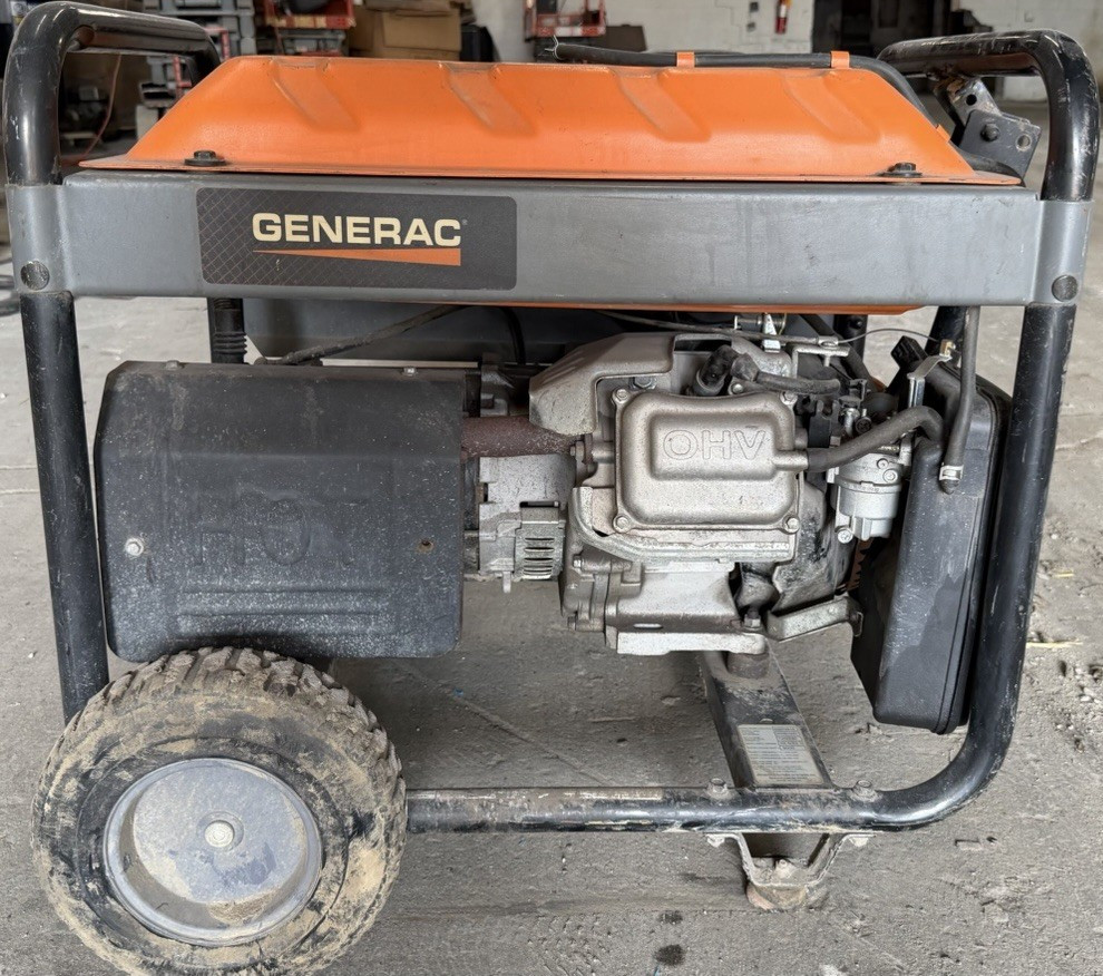 Generac RS8000E Power Generator Electric Start Hour Meter Battery Charger Orange