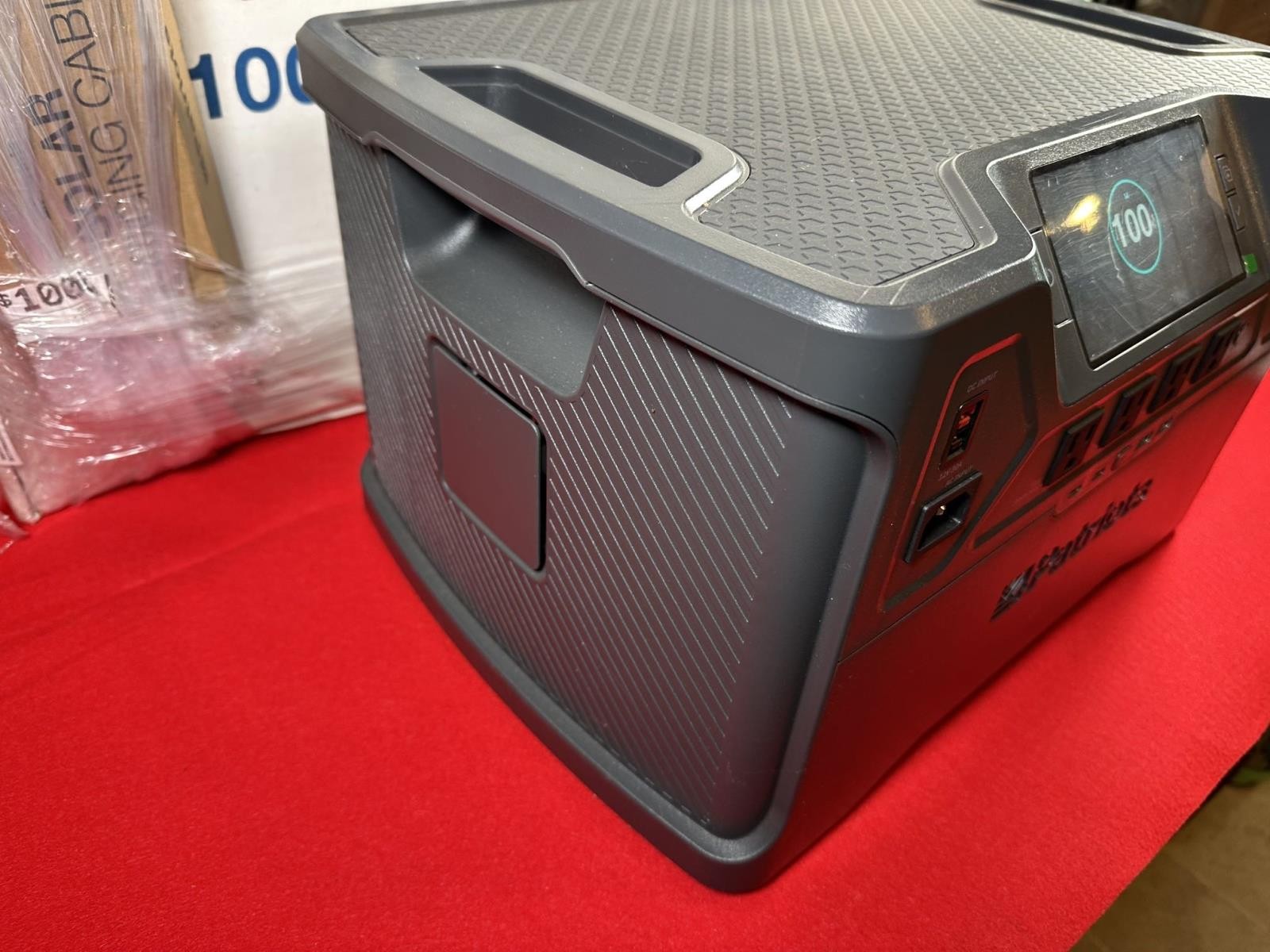 4 Patriots Portable Power Station Generator 2000X w/ 100W Solar Panel