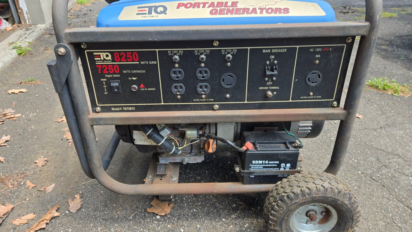 110v and 220v ETQ TG72B12 Portable Generator 8250W Surge / 7250W 14HP engine
