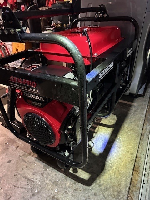 Gillette 12,500 Watt 3 phase generator