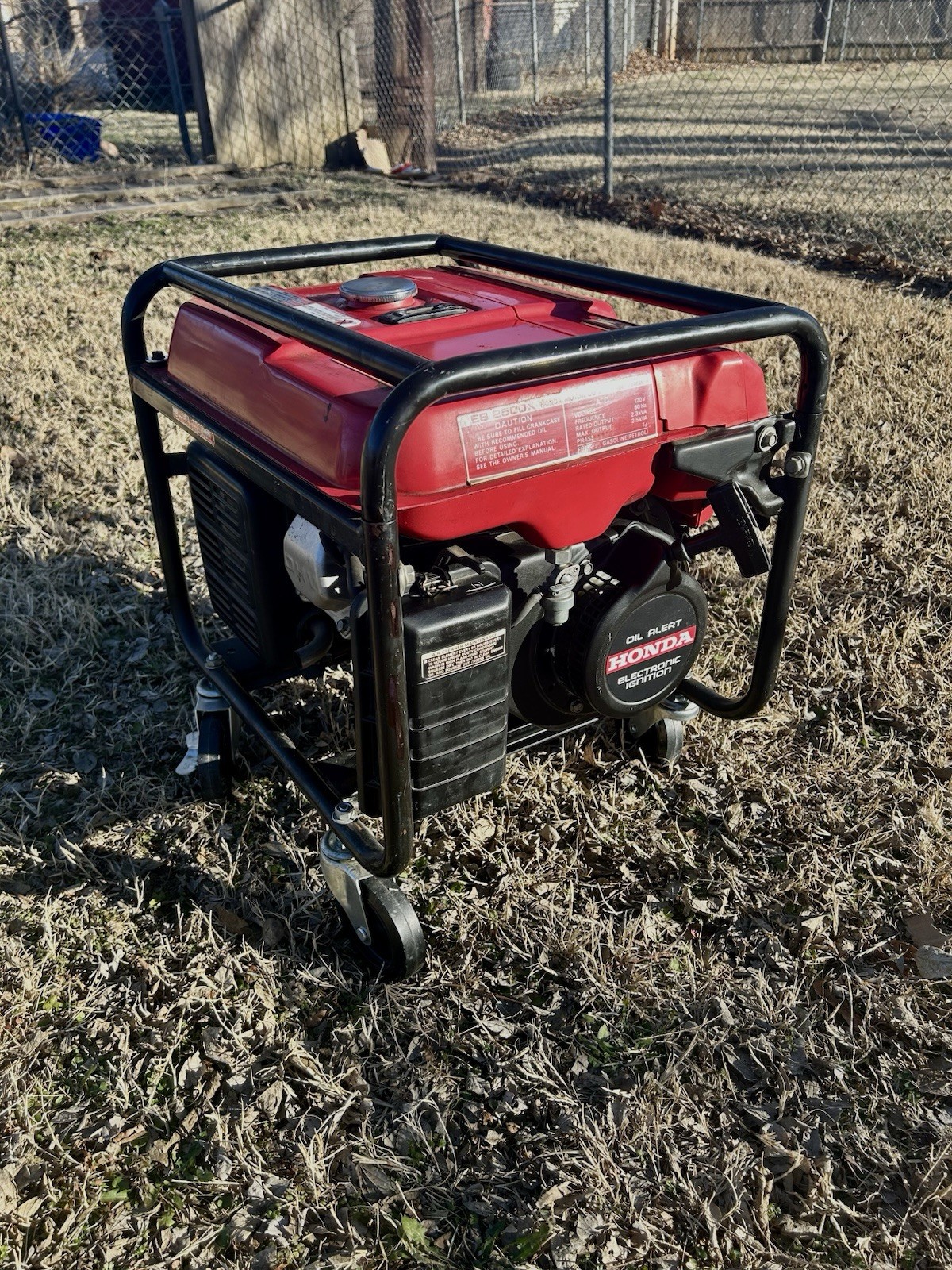 Honda EB2500 Portable Power Generator 120V Red/Black Metal AC Out