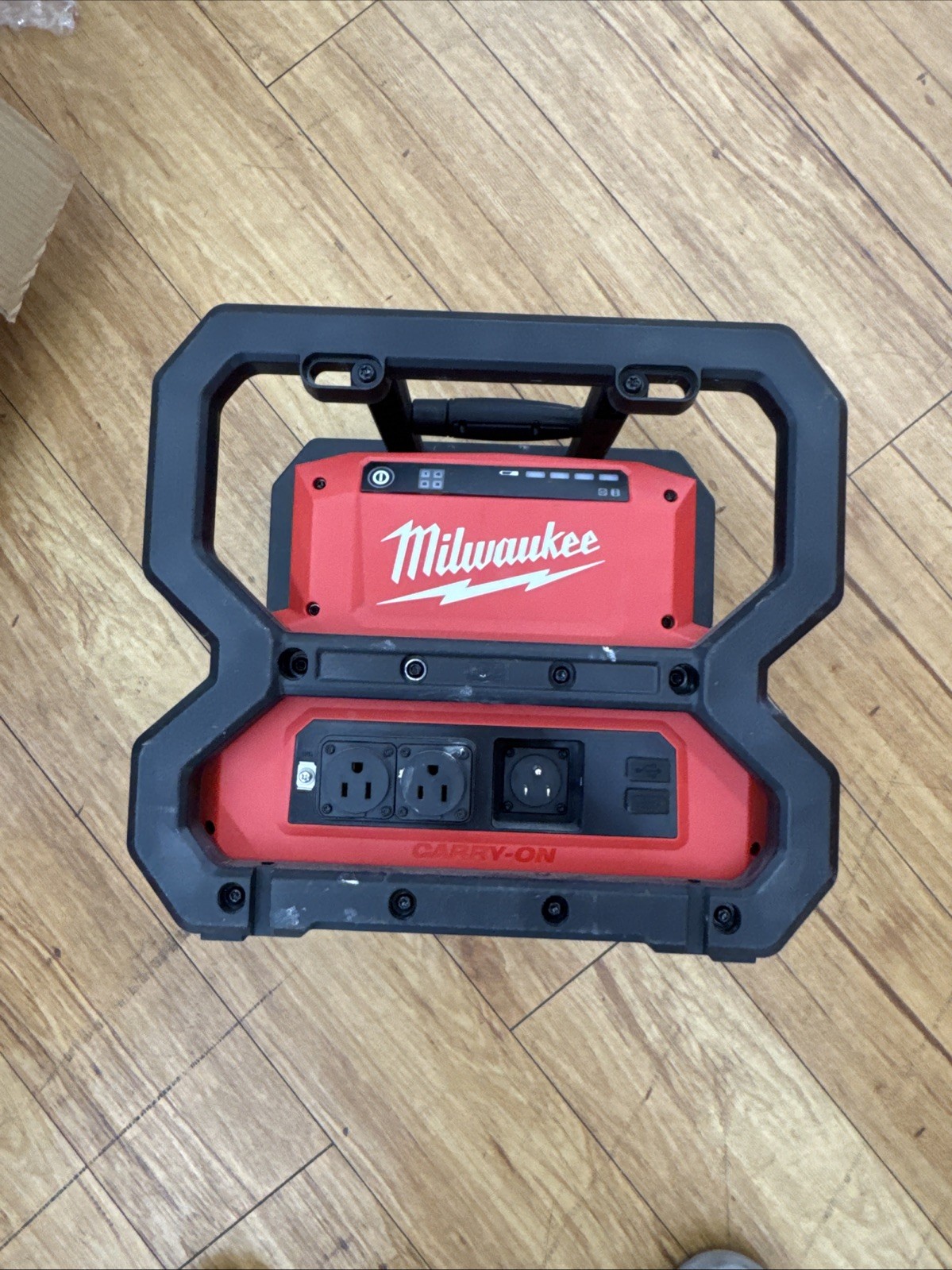 Milwaukee 2845-20 M18 CARRY-ON 3600W/1800W Power Supply