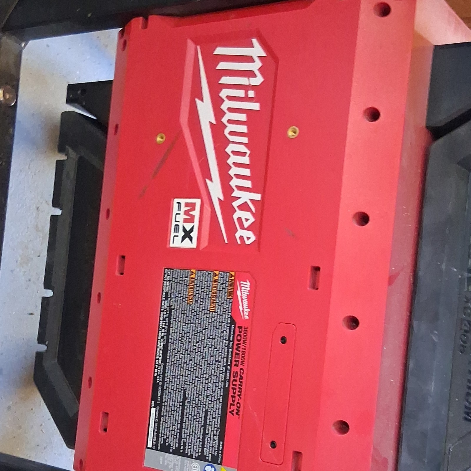 Milwaukee MX FUEL Carry-On Power Supply Portable Battery 2x120V 2845-20