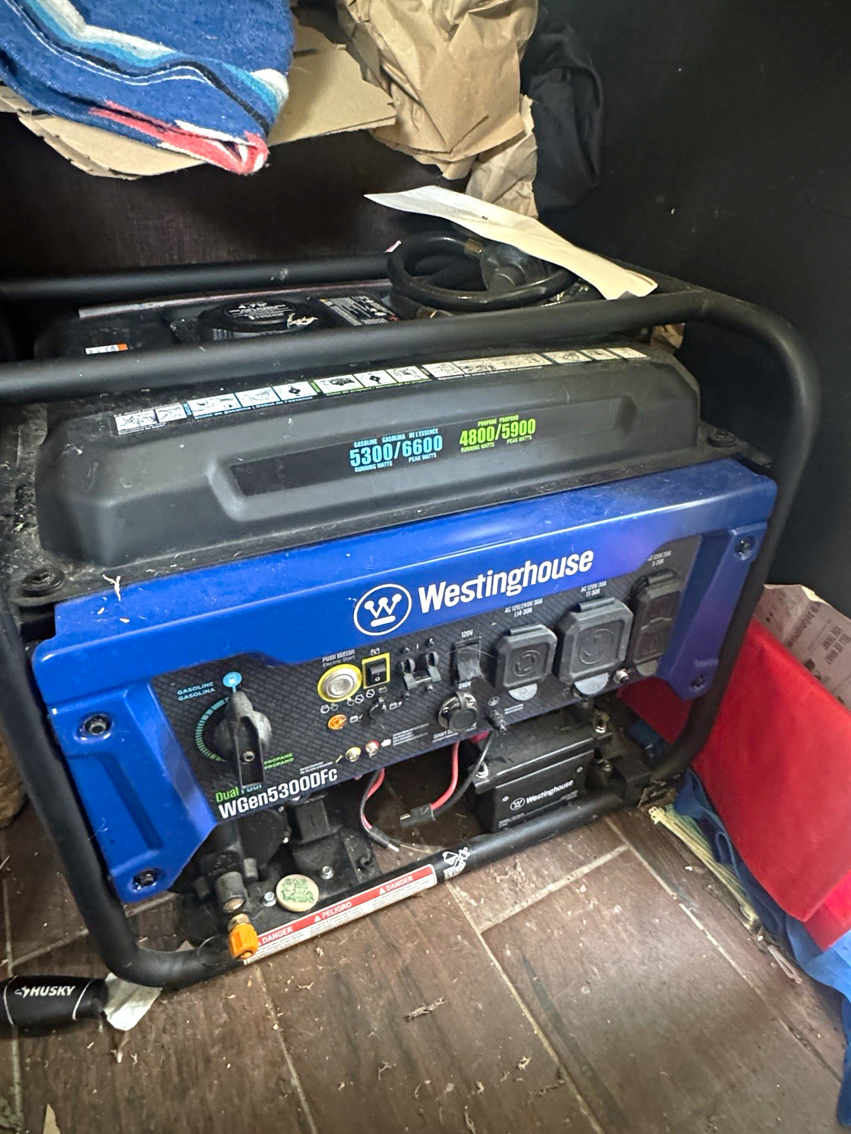 Westinghouse WGen5300DFC Dual Fuel Portable Generator Electric Start 6600W