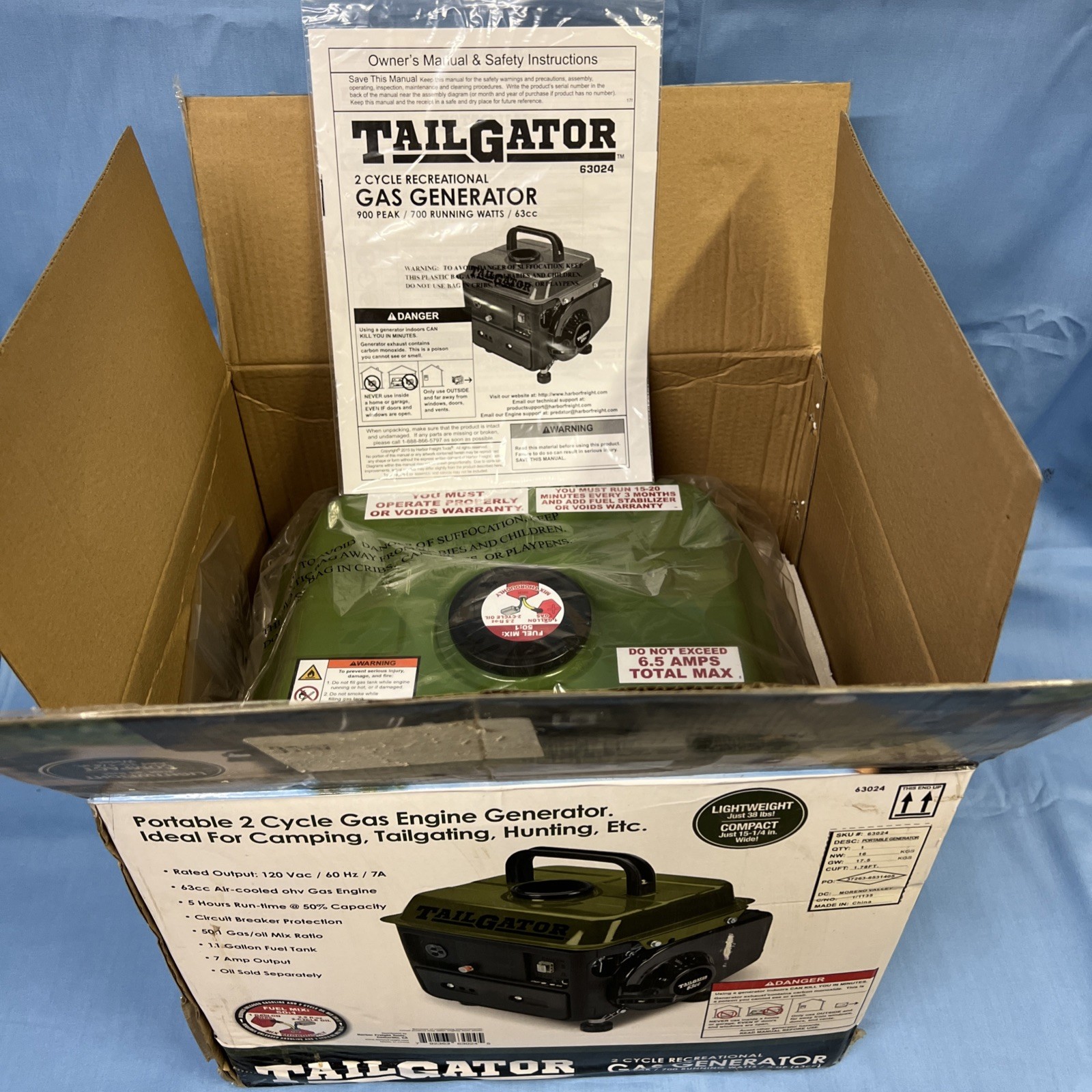 Tailgator 63024 Portable 2 Cycle Gas Engine Generator 1.1 gal Tank Green/Black