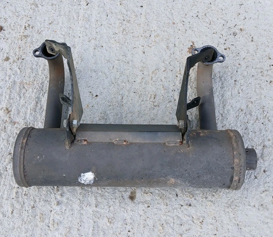 Generac Gtv760 MUFFLER Oem Used No Baffle READ DSC