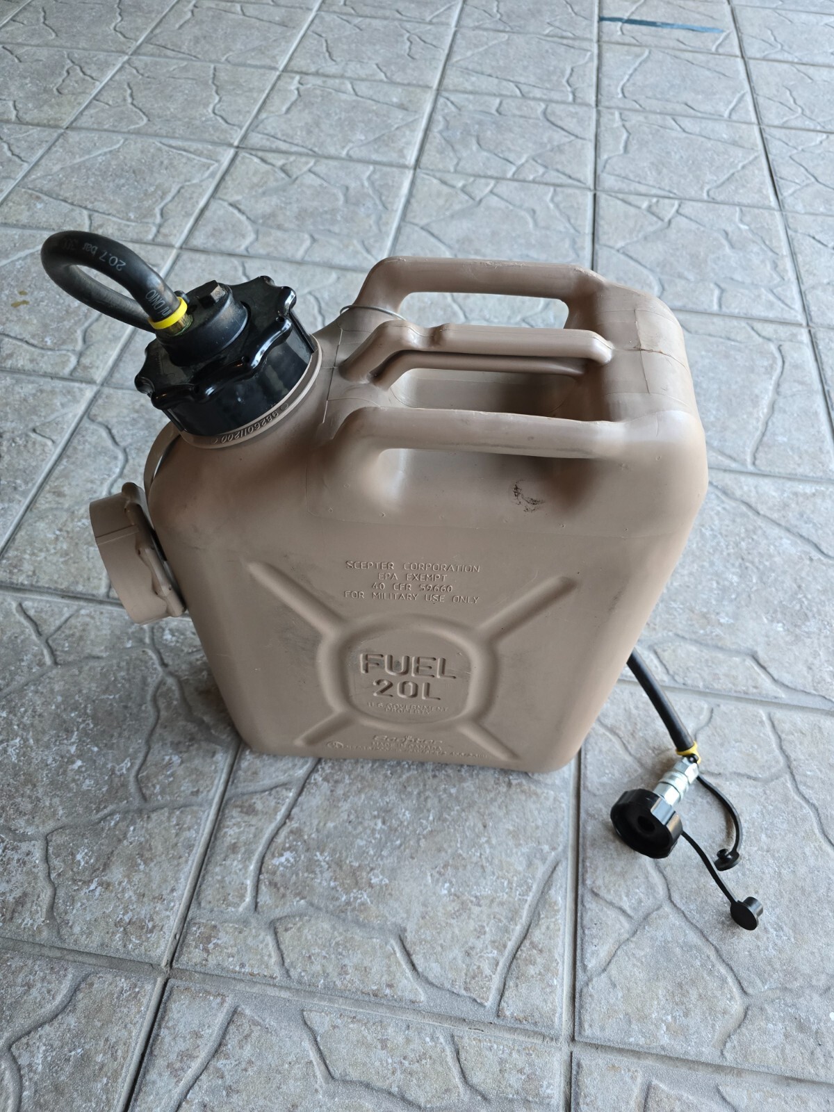 Ini Power IntelliGEN Flex-Fuel Generator IG1000-ICMF 12 Hours w/ Fuel Tank