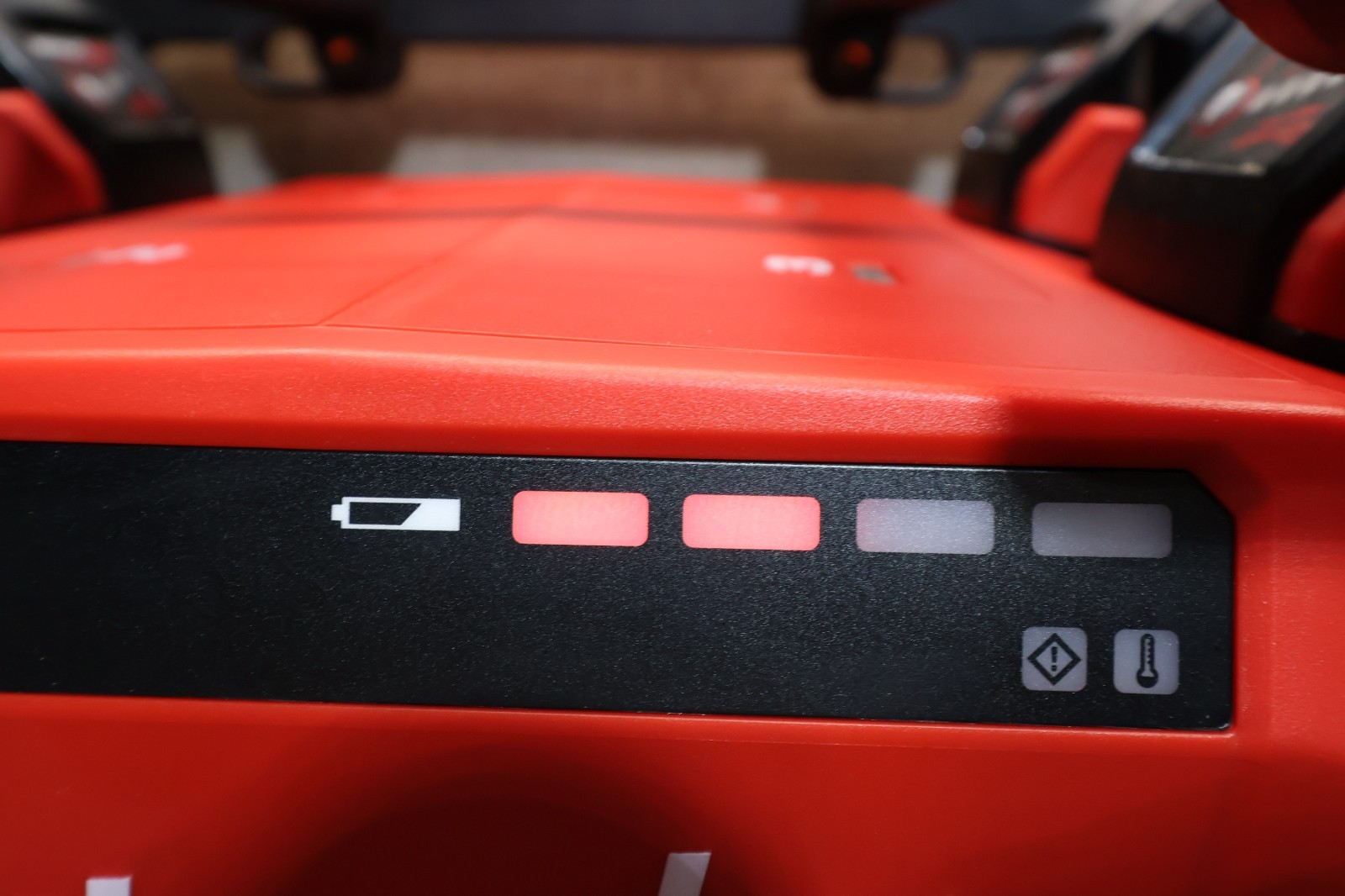 Milwaukee 2845-20 M18 CARRY-ON 3600W/1800W Power Supply 4 Batteries