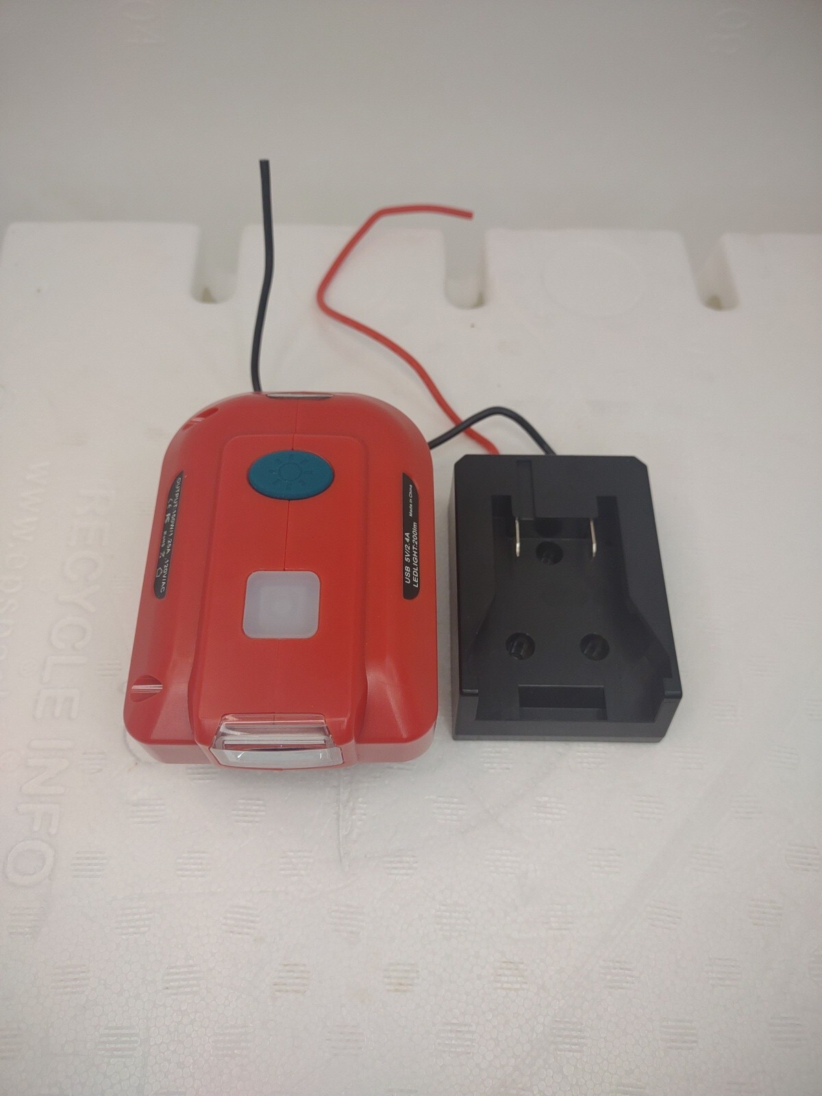 150W Powered Inverter Generator for Milwaukee 18V M18 Battery with Power Wheels