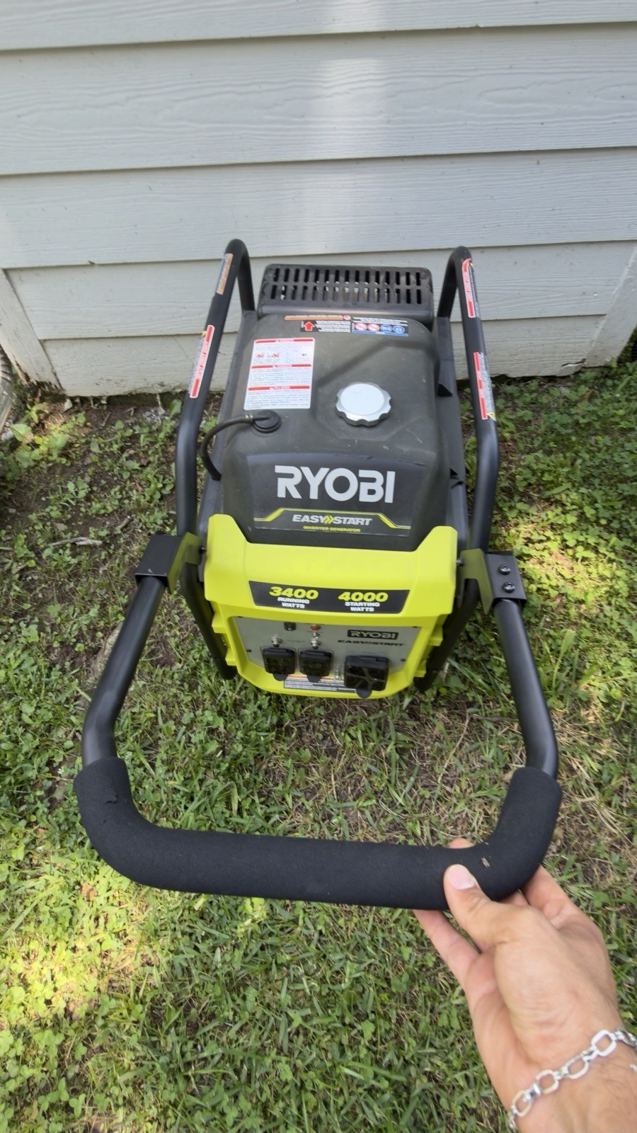 Ryobi Easy Start Inverter Generator 3400W Running/4000W Start, CO Detect