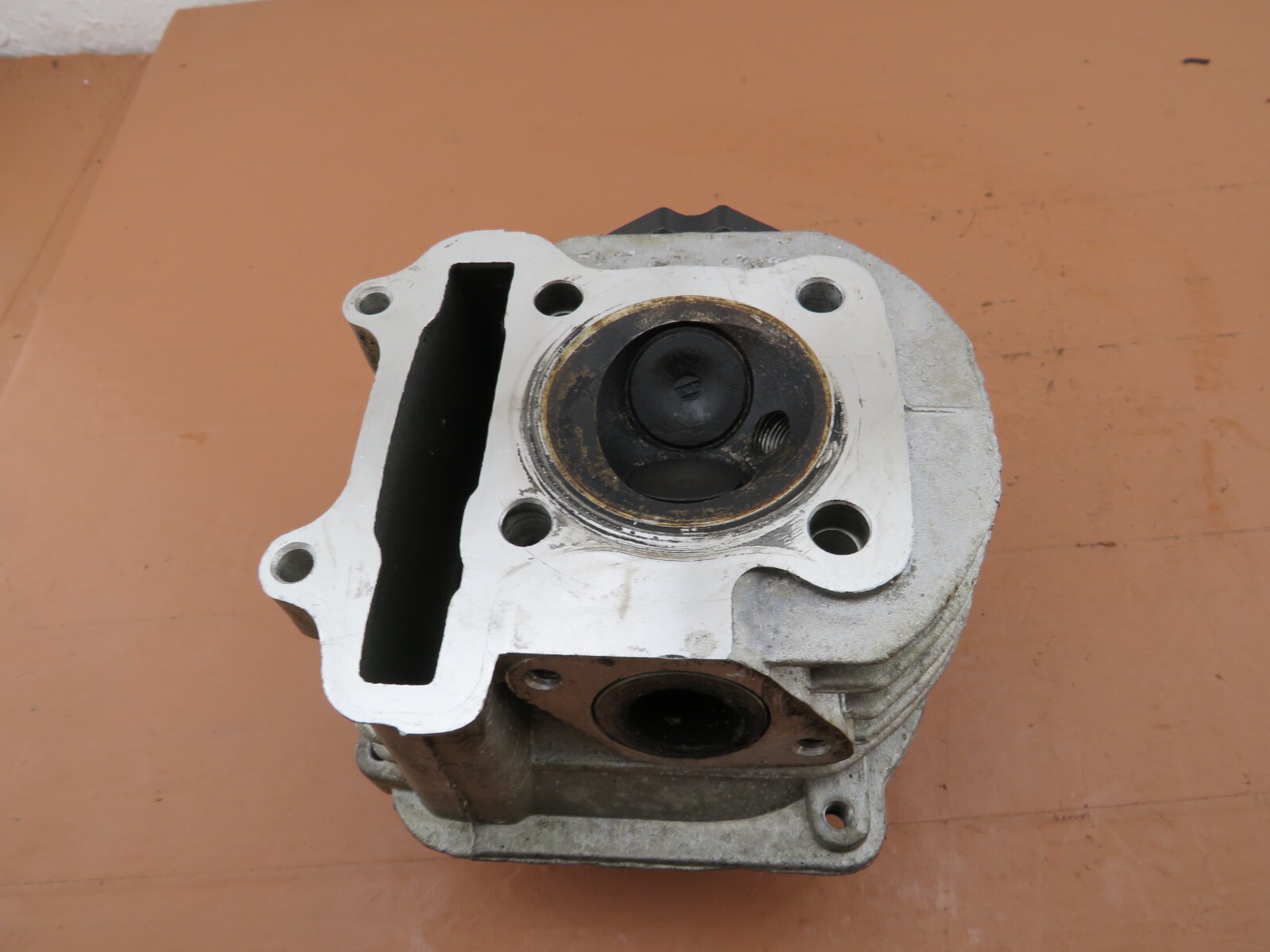 Powerhouse 2000wi XG-152F Generator OEM Cylinder Head