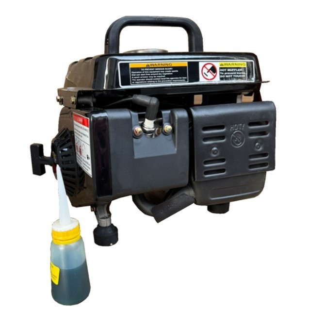 900W Portable Generator Gas Powered Outdoor Home Use Low Noise 2-Stroke Backup