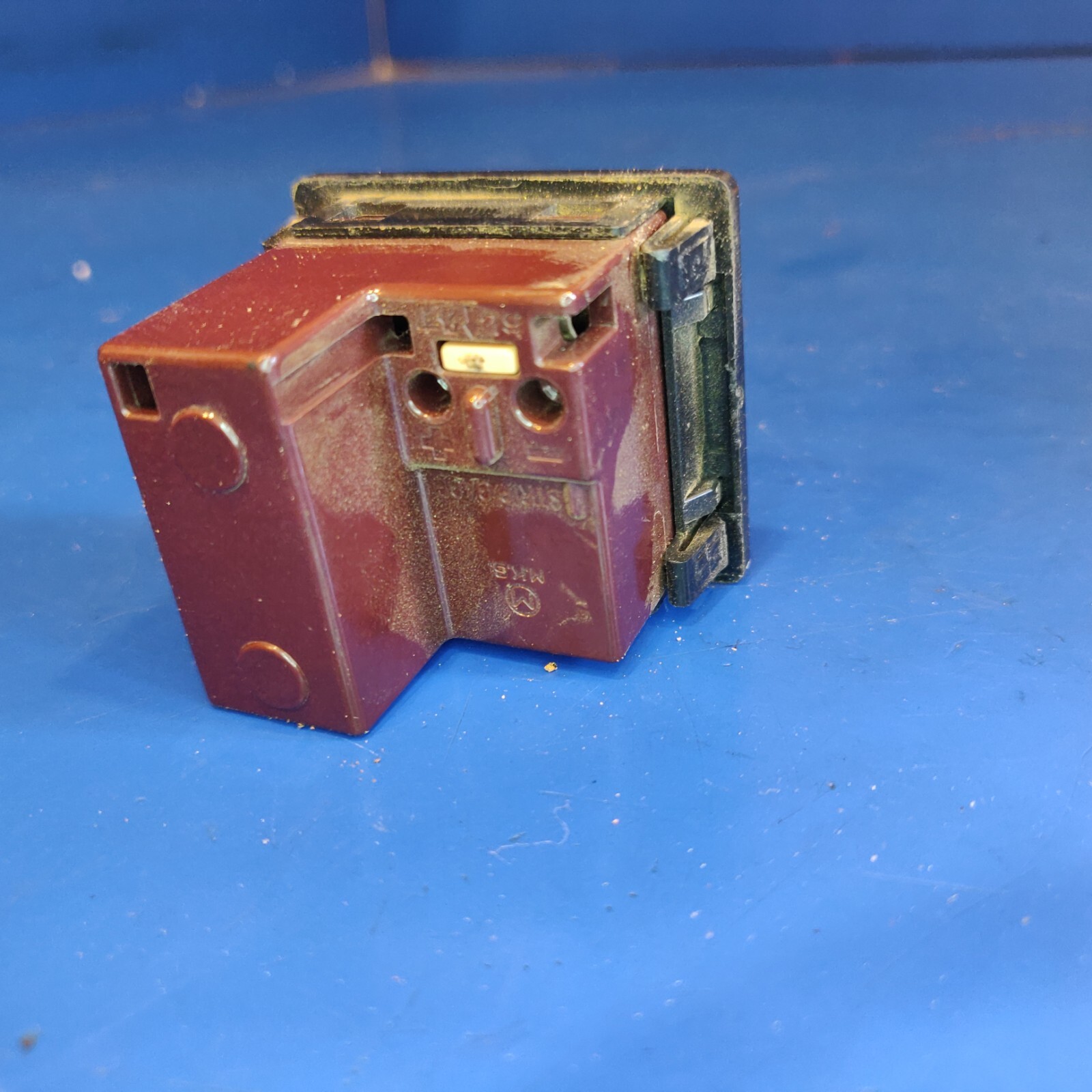 31460-ZT3-C01 RECEPTACLE honda eu2000i eu2000ia generator