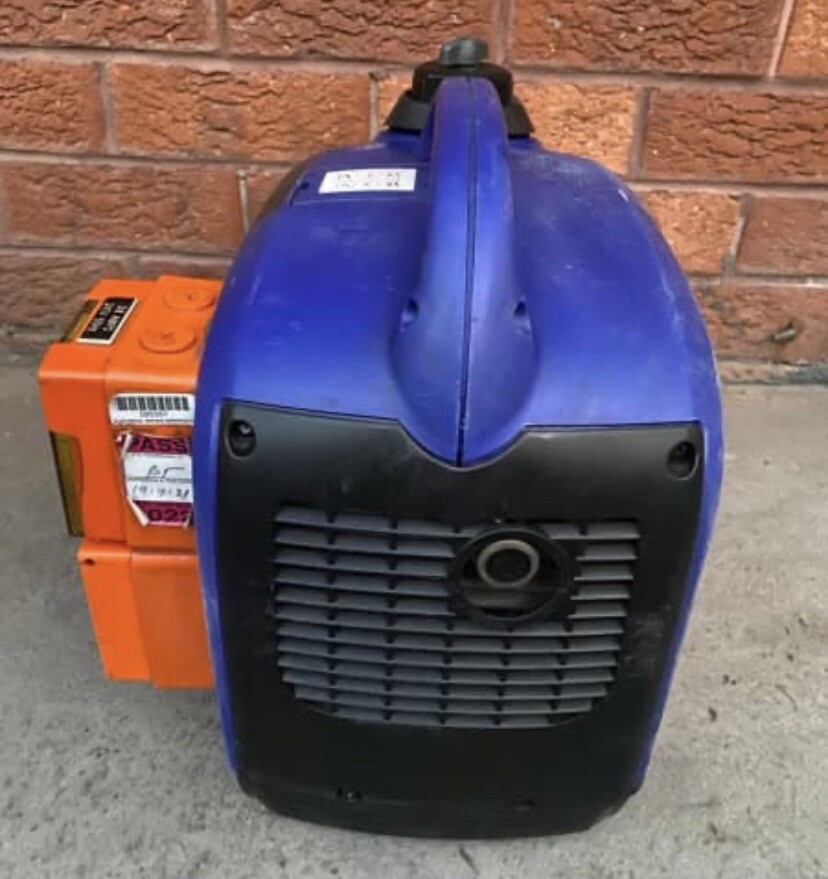 Yamaha EF1000iS (1000 watt) Inverter Generator