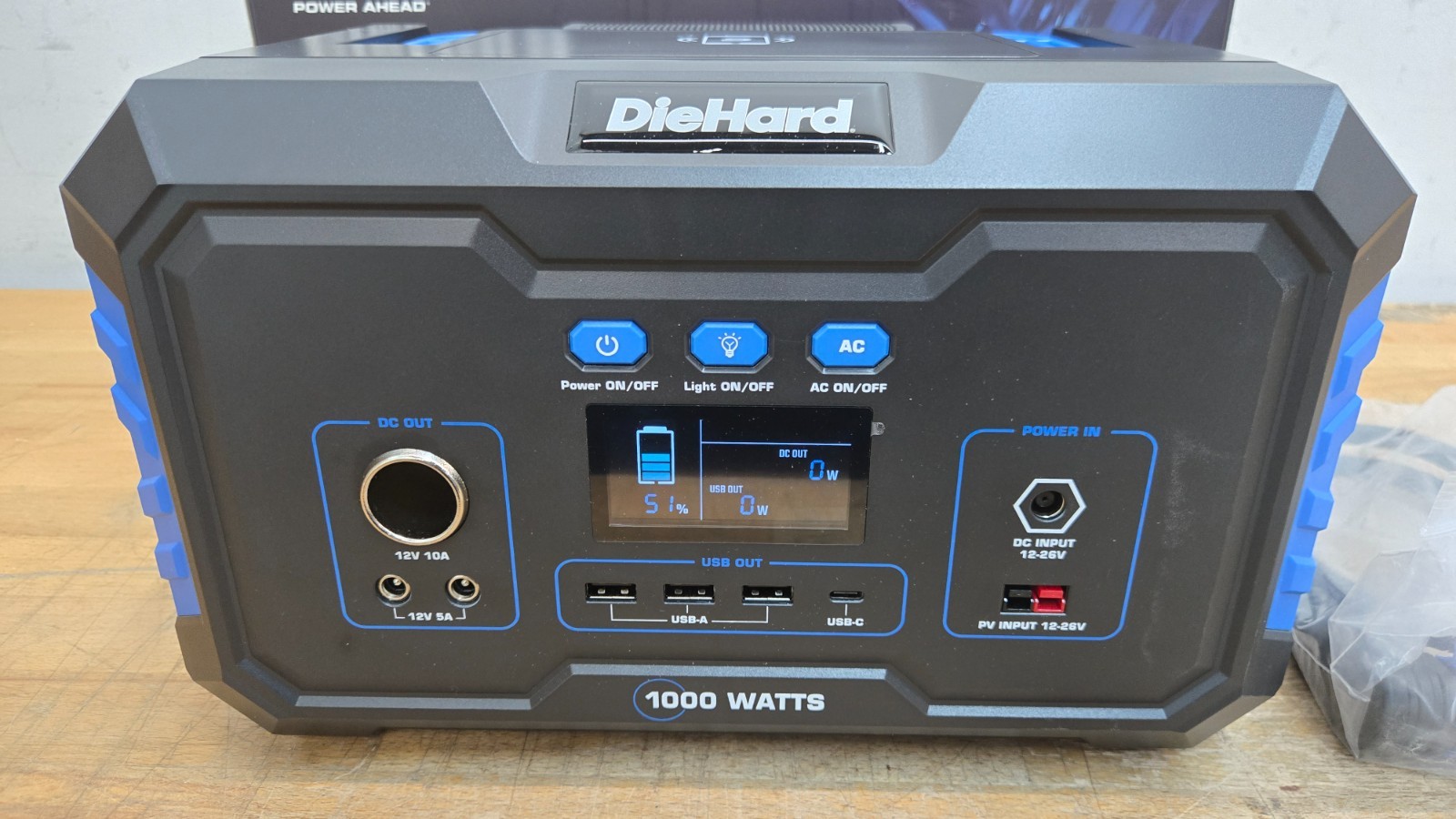 DieHard DH-20003-01, 1000W Portable Power Station Mobile Power Supply