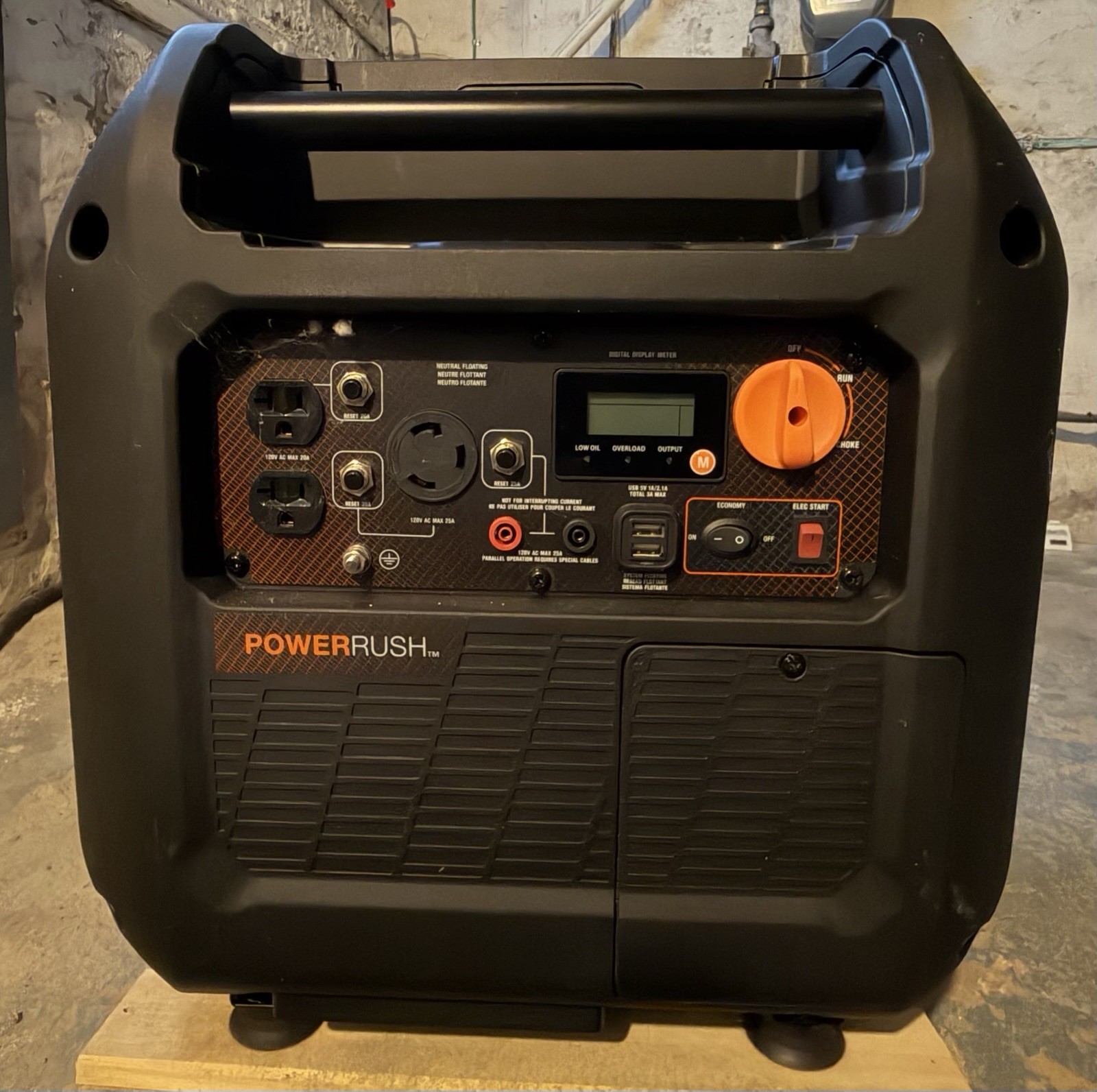 Generac 3500-W Quiet Portable Gas Powered Inverter Generator with Electric Start