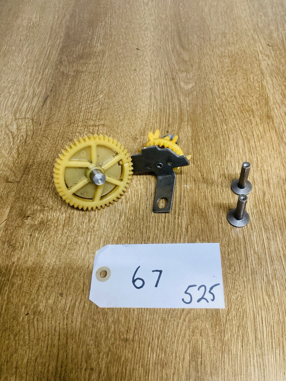 OEM USED BRIGGS INTEK OHV CAMSHAFT 694035