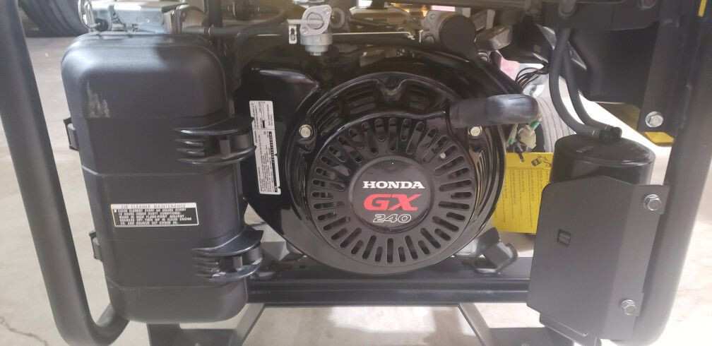 BRAND NEW – Wacker GP3800 4000 Watts Generator Honda Motor 120/240 Volts