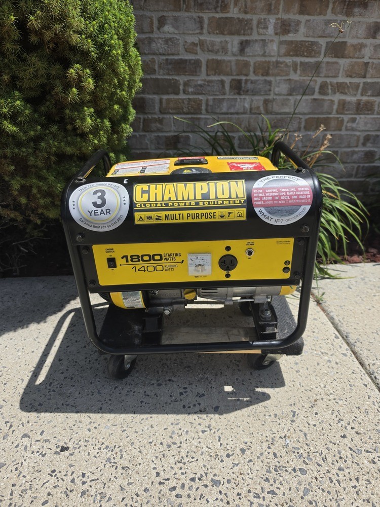 Champion 42432 1400 Watt Generator