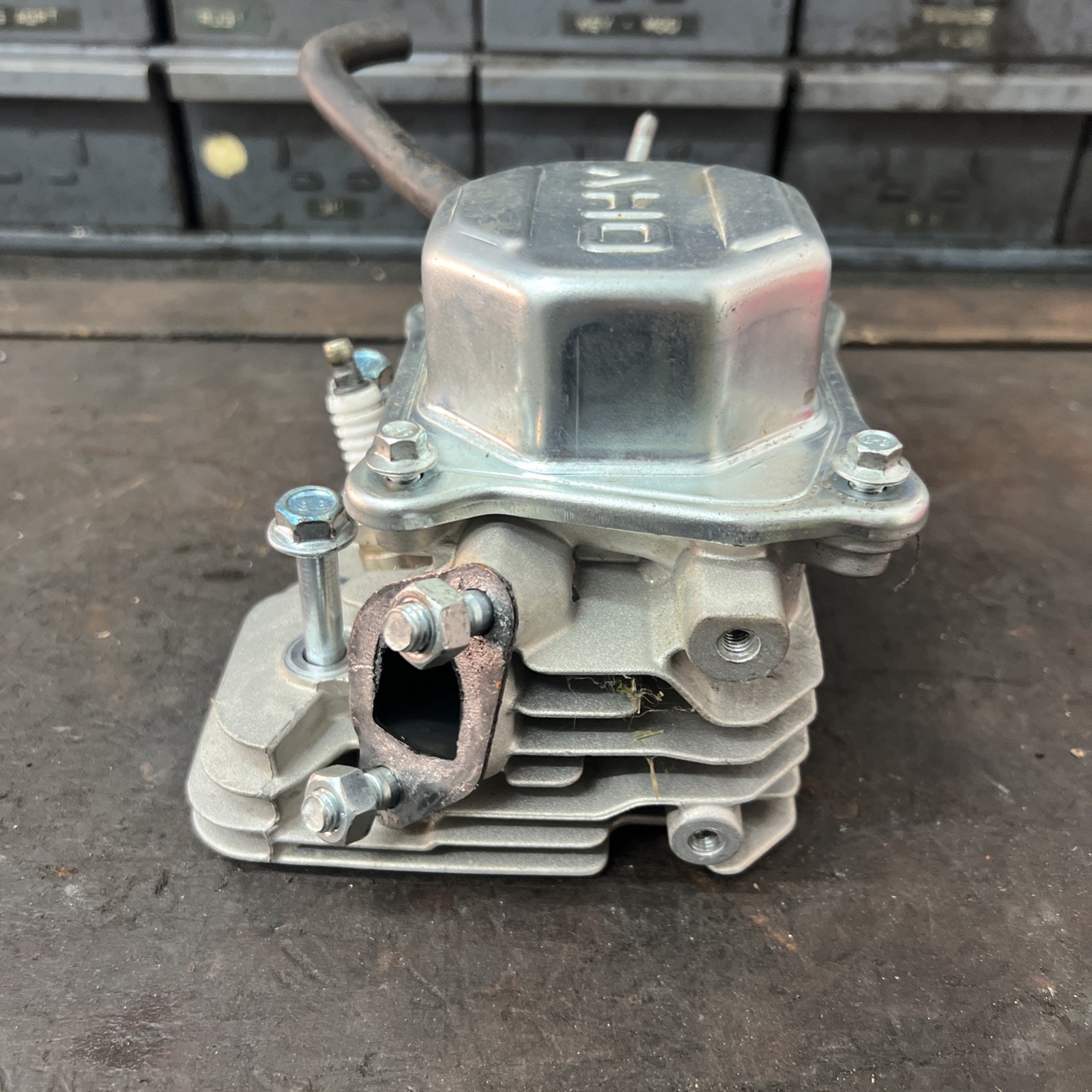 Pulsar 3250 Generac 3250 cylinder head used 0K95520114